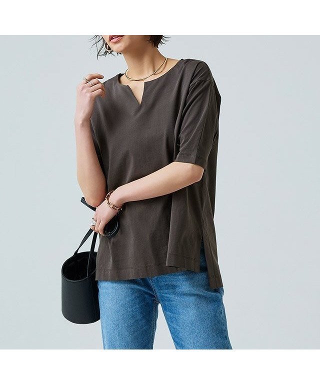 【ピエロ/Pierrot】のRASW バイオシルケットキーネックTシャツ インテリア・キッズ・メンズ・レディースファッション・服の通販 founy(ファニー) 　ファッション　Fashion　レディースファッション　Fashion for Women　トップス・カットソー　Cut & Sew Tops　シャツ・ブラウス・オフィスカジュアル　Elegant Blouses & Button-Ups　ロングTシャツ・Tシャツ　Longline T-Shirts & Tees　カットソー　Cut and Sewn Top　夏　Summer　抗菌　Antibacterial, Bacteria-Resistant　チャコールブラウン|ID: prp329100004809784 ipo3291000000034907463