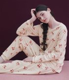 【ピーチジョン/PEACH JOHN】の【着回しやすいコットン混パジャマ】カットソーリボンプリントパジャマ 人気、トレンドファッション・服の通販 founy(ファニー) ファッション Fashion レディースファッション Fashion for Women トップス・カットソー Cut & Sew Tops カットソー・ベーシックTシャツ Cut-and-Sewn Tops / Stretch Tees & Basics おすすめ Recommended / Our Picks くるぶし Ankle-Length インナー Innerwear シンプル Simple, Minimal パジャマ Pajamas, Sleepwear フィット Fit, Slim Fit フェミニン Feminine, Girly プリント Print, Printed Pattern ラウンド Round, Round Neck リボン Ribbon, Bow 無地 Plain, Solid Color 長袖 Long Sleeve, Full Sleeve thumbnail レッド|ID: prp329100004810187 ipo3291000000034912873