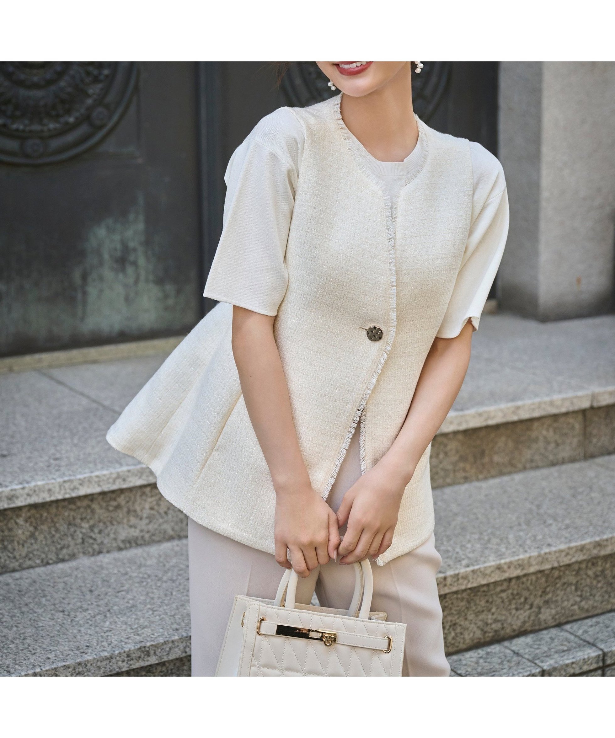 【プロポーション ボディドレッシング/PROPORTION BODY DRESSING】のニュアンス釦ツイードジレ 25AW インテリア・キッズ・メンズ・レディースファッション・服の通販 founy(ファニー) ファッション Fashion レディースファッション Fashion for Women アウター Coat / Outerwear Collection トップス・カットソー Cut & Sew Tops ベスト&ジレ / 重ね着スタイル Vests & Gilets 2025年 2025 2025-2026秋冬・A/W Autumn/Winter 2025–26 AW25–26 キラキラ Sparkly, Glittery ツイード Twill, Twill Weave ペプラム Peplum, Flared Hem エクリュ1|ID: prp329100004810315 ipo3291000000034914243