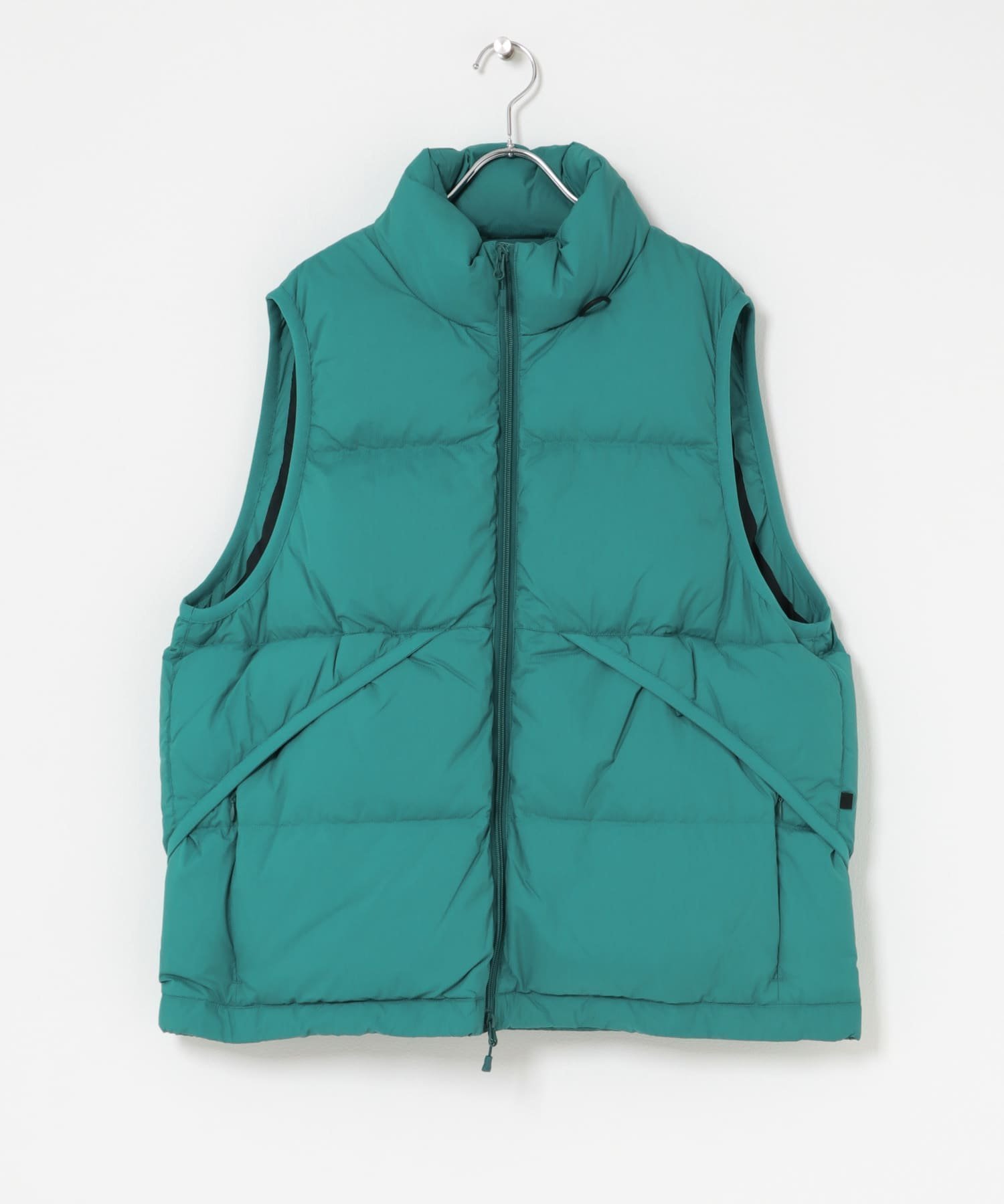 【ユーアールビーエス/URBS / URBAN RESEARCH / MEN】のDAIWA PIER39 TECH ALPINE DOWN VEST 人気、トレンドファッション・服の通販 founy(ファニー) ファッション Fashion メンズファッション Fashion for Men コレクション Collection, Seasonal Line ジャケット Jacket, Outerwear ダウン Down, Puffer 定番 Standard, Basic Item フラップ Flap, Flap Pocket フロント Front, Front Design ベスト Vest, Waistcoat ポケット Pocket, Pocket Detail 防寒 Cold Protection, Winter-Ready リアル Real, Realistic A/W・秋冬 Autumn/Winter 冬 Winter / This Winter ビジネス 仕事 通勤 Business / Work / Commuting 2025年 2025 2025-2026秋冬・A/W Autumn/Winter 2025–26 AW25–26 other-1|ID: prp329100004810329 ipo3291000000034914407