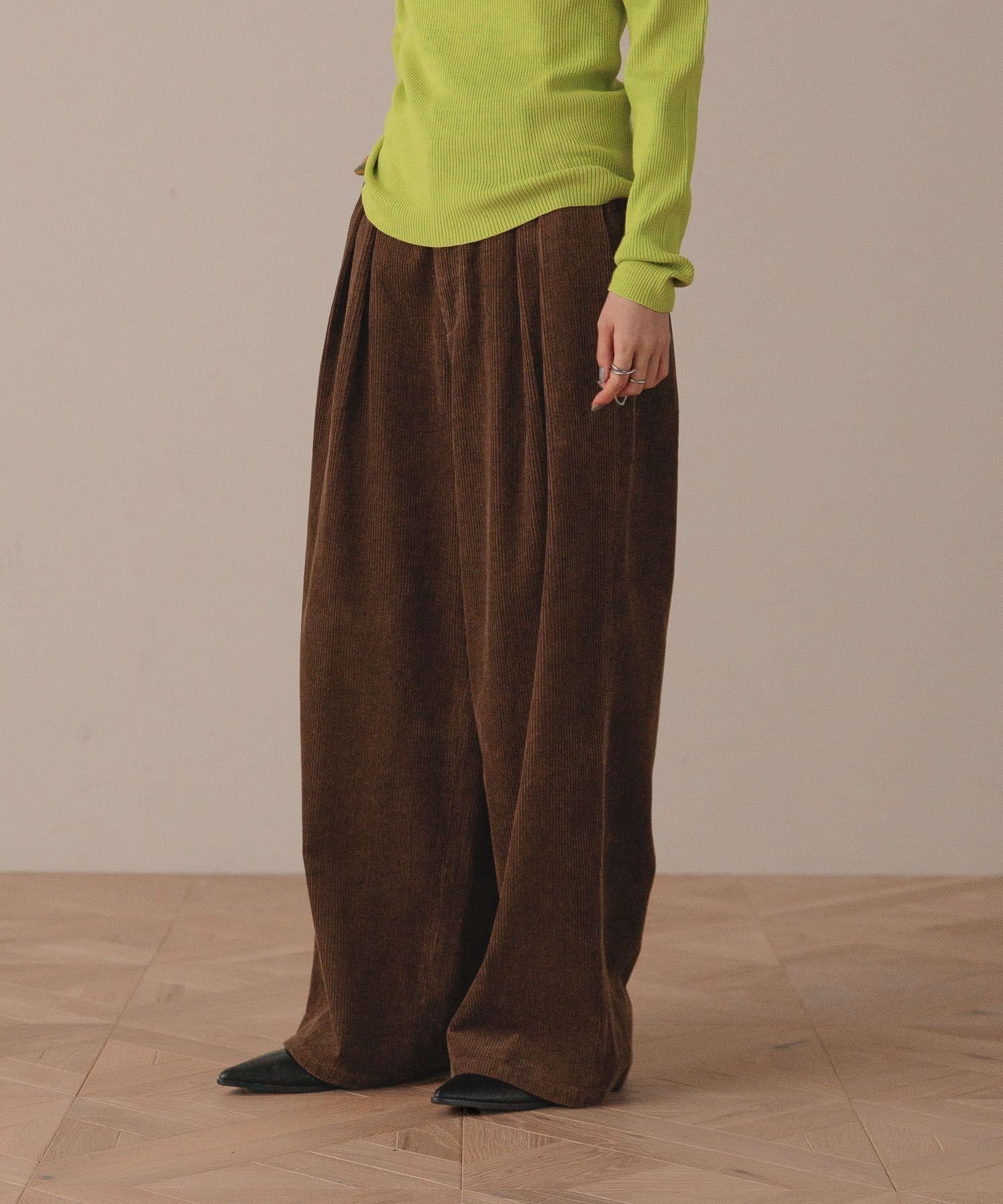 【ローリーズファーム/LOWRYS FARM】のコーデュロイワイドパンツ インテリア・キッズ・メンズ・レディースファッション・服の通販 founy(ファニー) ファッション Fashion レディースファッション Fashion for Women パンツ Pants & Trousers おすすめ Recommended / Our Picks コーデュロイ Corduroy, Cord Fabric ダブル Double, Double-Breasted ルーズ Loose, Oversized ワイド Wide, Wide Fit ブラウン|ID: prp329100004810369 ipo3291000000034914781