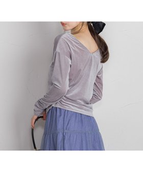 【クイーンズ コート/QUEENS COURT】のニュアンスベロアバックシャンカットソー≪手洗い可能≫ 人気、トレンドファッション・服の通販 founy(ファニー) ファッション Fashion レディースファッション Fashion for Women トップス・カットソー Cut & Sew Tops カットソー・ベーシックTシャツ Cut-and-Sewn Tops / Stretch Tees & Basics ベロアトップス Velour Tops / Velvet-Look Items 2024年 2024 2024-2025秋冬・A/W Autumn/Winter 2024–25 AW24–25 カットソー Cut and Sewn Top ファブリック Fabric, Textile フェミニン Feminine, Girly ベロア Velour, Soft Velvet ポケット Pocket, Pocket Detail 冬 Winter / This Winter A/W・秋冬 Autumn/Winter ビジネス 仕事 通勤 Business / Work / Commuting |ID:prp329100004810477