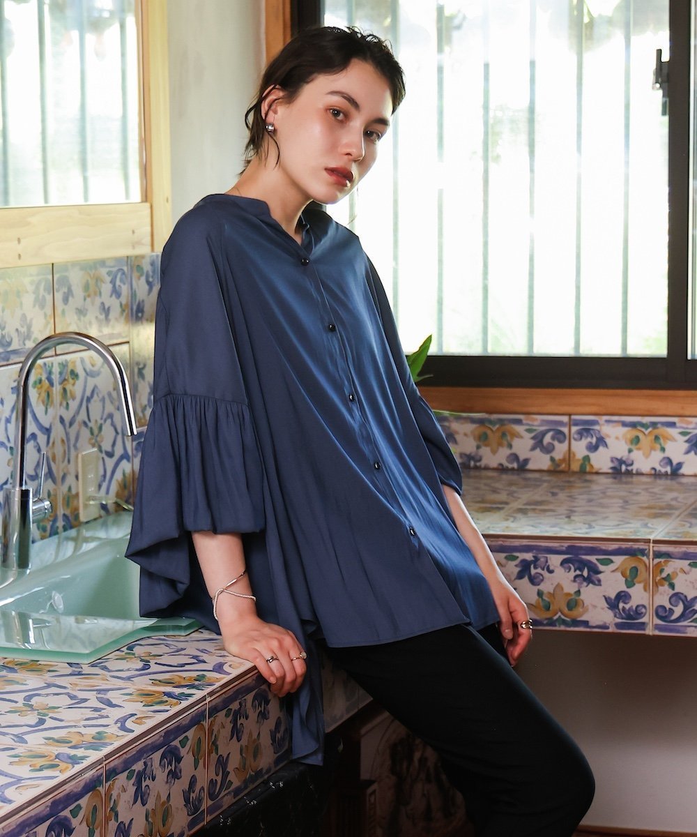 【バブ ブージュルード/Bab Bou Jeloud】のシャンブレーチュニック インテリア・キッズ・メンズ・レディースファッション・服の通販 founy(ファニー) ファッション Fashion レディースファッション Fashion for Women トップス・カットソー Cut & Sew Tops ギャザー Gathered, Ruffled シャンブレー Chambray, Denim-Like Fabric チュニック Tunic, Long Top フェミニン Feminine, Girly フォルム Silhouette, Form 再入荷 Restock / Back in Stock 秋 Autumn NAVY|ID: prp329100004810568 ipo3291000000034916703