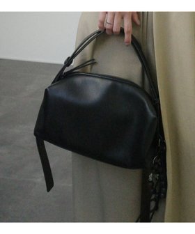 【ユナイテッド ベース/UNITED BASE】の【新色追加】【 yunさんコラボ 】2WAY スクエアバッグ 人気、トレンドファッション・服の通販 founy(ファニー) ファッション Fashion レディースファッション Fashion for Women バッグ Bags おすすめ Recommended / Our Picks コラボ Collaboration, Collab ショルダー Shoulder, Shoulder Strap シンプル Simple, Minimal スクエア Square, Square Shape スマホ Smartphone, Mobile Device デニム Denim, Jeans Material トレンド Trend, Trending Now フェミニン Feminine, Girly ベーシック Basic, Essential ポケット Pocket, Pocket Detail エレガント 上品 Elegant 人気 Popular, Best Seller |ID:prp329100004810788