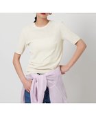 【ユナイテッドアローズ/UNITED ARROWS】のバックリボン ショートスリーブ Tシャツ 人気、トレンドファッション・服の通販 founy(ファニー) ファッション Fashion レディースファッション Fashion for Women トップス・カットソー Cut & Sew Tops シャツ・ブラウス・オフィスカジュアル Elegant Blouses & Button-Ups ロングTシャツ・Tシャツ Longline T-Shirts & Tees コンパクト Compact, Small Size ショート Short, Short Length シンプル Simple, Minimal スリーブ Sleeve, Long Sleeve / Short Sleeve フロント Front, Front Design ボトム Bottoms, Lower Wear リボン Ribbon, Bow ワイド Wide, Wide Fit アウトレット Outlet / Clearance おすすめ Recommended / Our Picks 夏 Summer thumbnail OFF WHITE|ID: prp329100004810803 ipo3291000000034919503