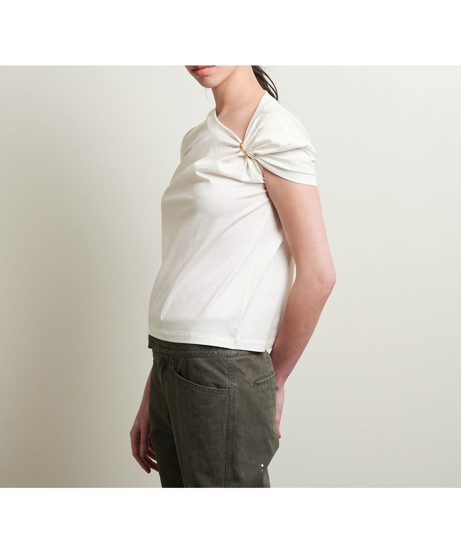 【ユナイテッドアローズ/UNITED ARROWS】のATTISESSION コットン リング Tシャツ インテリア・キッズ・メンズ・レディースファッション・服の通販 founy(ファニー) ファッション Fashion レディースファッション Fashion for Women トップス・カットソー Cut & Sew Tops シャツ・ブラウス・オフィスカジュアル Elegant Blouses & Button-Ups ロングTシャツ・Tシャツ Longline T-Shirts & Tees アシンメトリー Asymmetrical Style カットソー Cut and Sewn Top ギャザー Gathered, Ruffled シンプル Simple, Minimal スラックス Slacks, Dress Pants デニム Denim, Jeans Material 定番 Standard, Basic Item ロング Long, Long-Length アウトレット Outlet / Clearance おすすめ Recommended / Our Picks OFF WHITE|ID: prp329100004810813 ipo3291000000034919551