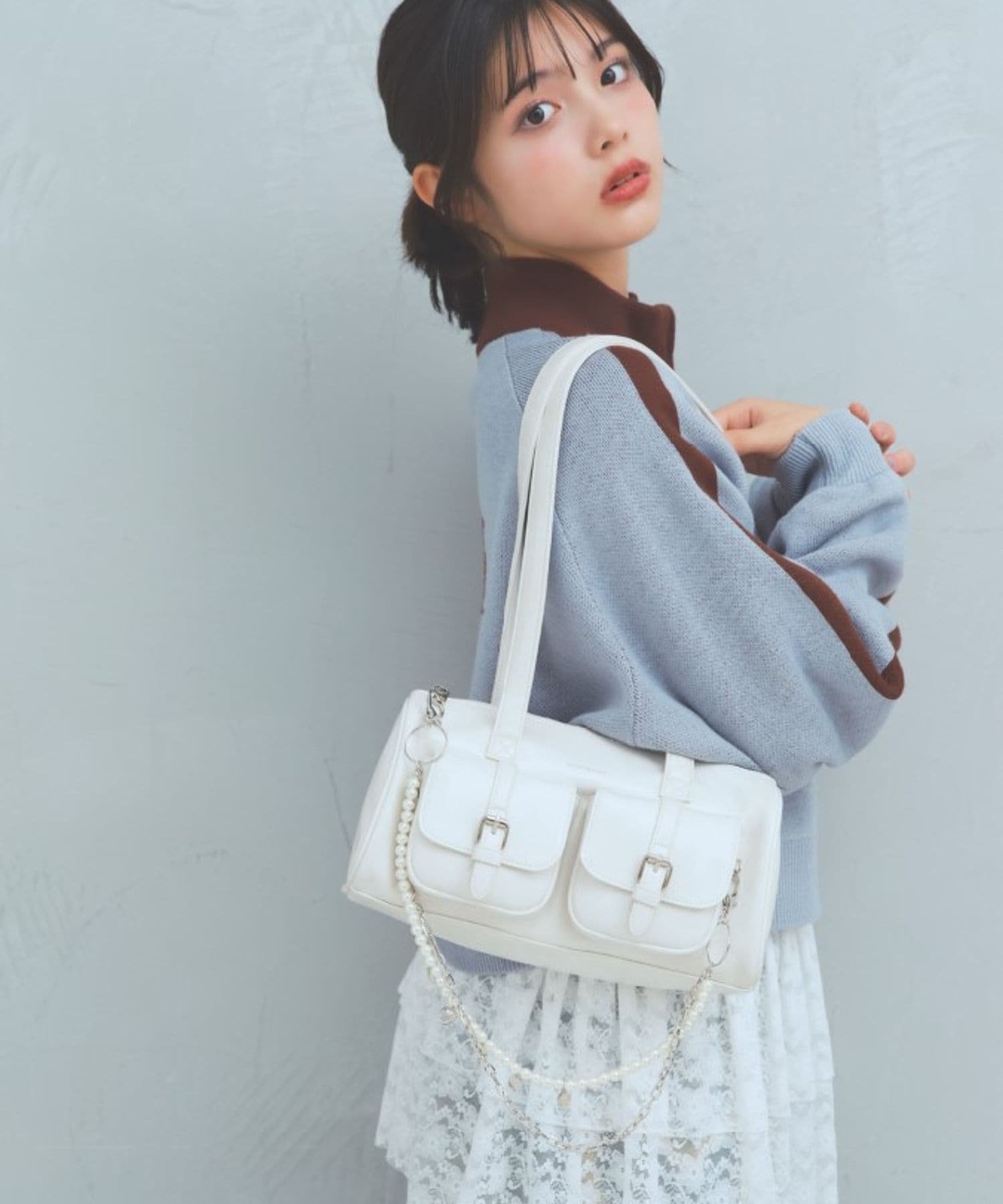 【レピピアルマリオ/repipi armario / KIDS】のロングハンドルBAG インテリア・キッズ・メンズ・レディースファッション・服の通販 founy(ファニー) 　ファッション　Fashion　キッズファッション　Fashion for Kids　おすすめ　Recommended / Our Picks　チャーム　Charm, Pendant　トレンド　Trend, Trending Now　フロント　Front, Front Design　ポケット　Pocket, Pocket Detail　ロング　Long, Long-Length　アイボリー08|ID: prp329100004811238 ipo3291000000034923124