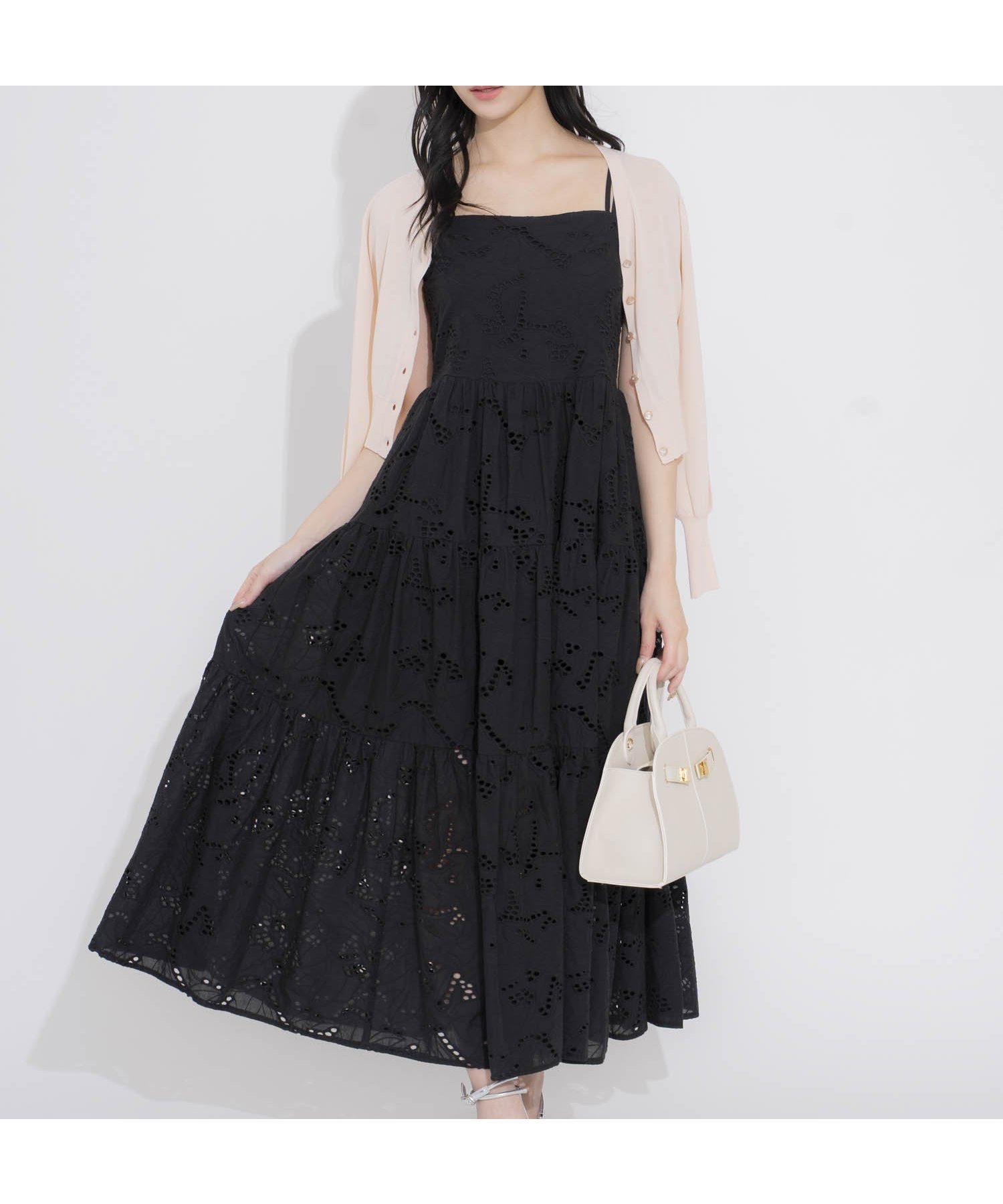 【ノエラ/Noela】の【15周年】エンブロイダリーレースキャミワンピ 人気、トレンドファッション・服の通販 founy(ファニー) 　ファッション　Fashion　レディースファッション　Fashion for Women　ワンピース　Dresses　キャミソールワンピース　Camisole Dresses　キャミ　Camisole, Cami Top　スペシャル　Special, Limited Edition　トレンド　Trend, Trending Now　ポケット　Pocket, Pocket Detail　 other-1|ID: prp329100004811287 ipo3291000000034923709