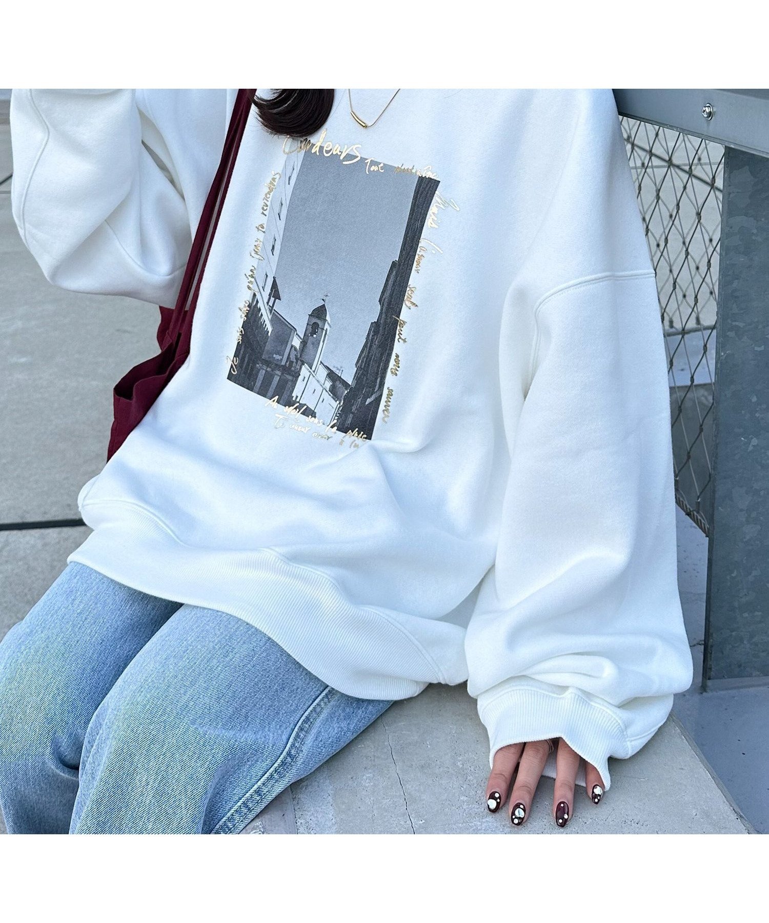 【ディスコート/Discoat】の【ユニセックス/WEB限定】アソートフォトスウェット インテリア・キッズ・メンズ・レディースファッション・服の通販 founy(ファニー) 　ファッション　Fashion　レディースファッション　Fashion for Women　トップス・カットソー　Cut & Sew Tops　レディースパーカー・カジュアルフーディー　Casual Hoodies & Sweatshirts　スウェット・クルーネックトップス　Sweatshirts & Crewnecks / Relaxed Fit Sweat Tops　おすすめ　Recommended / Our Picks　スウェット / スエット　Sweatshirt, Sweatwear　フロント　Front, Front Design　プリント　Print, Printed Pattern　冬　Winter / This Winter　オフホワイト|ID: prp329100004811288 ipo3291000000034923717