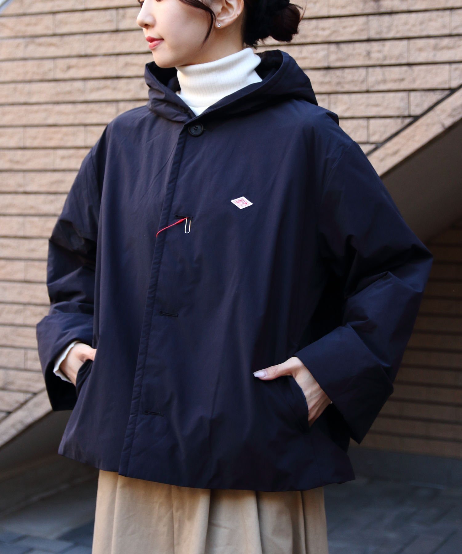 【ステップス/STEPS】のDANTON/HOODED INSULATION A0673 インテリア・キッズ・メンズ・レディースファッション・服の通販 founy(ファニー) 　ファッション　Fashion　レディースファッション　Fashion for Women　おすすめ　Recommended / Our Picks　インナー　Innerwear　ジャケット　Jacket, Outerwear　タフタ　Taffeta, Structured Fabric　ダウン　Down, Puffer　ピーチ　Peach, Soft Touch　A/W・秋冬　Autumn/Winter　NAVY|ID: prp329100004811441 ipo3291000000034925682