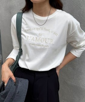 【フレディ&グロスター/FREDY&GLOSTER】のワントーンロゴロンTシャツ 人気、トレンドファッション・服の通販 founy(ファニー) ファッション Fashion レディースファッション Fashion for Women トップス・カットソー Cut & Sew Tops シャツ・ブラウス・オフィスカジュアル Elegant Blouses & Button-Ups ロングTシャツ・Tシャツ Longline T-Shirts & Tees インナー Innerwear カーディガン Cardigan, Knitwear ジャケット Jacket, Outerwear 長袖 Long Sleeve, Full Sleeve ベビー Baby, Babywear ベーシック Basic, Essential A/W・秋冬 Autumn/Winter おすすめ Recommended / Our Picks 夏 Summer エレガント 上品 Elegant 2025年 2025 2025-2026秋冬・A/W Autumn/Winter 2025–26 AW25–26 |ID:prp329100004811443