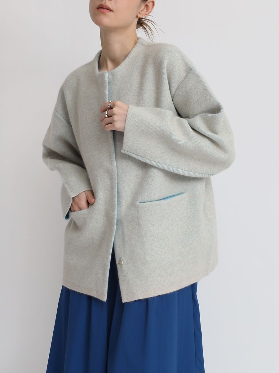 【ラシュッド/LASUD】のバイカラーラクーンニットカーディガン 人気、トレンドファッション・服の通販 founy(ファニー) 　ファッション　Fashion　レディースファッション　Fashion for Women　トップス・カットソー　Cut & Sew Tops　ニット　Knit Tops & Sweaters　カーディガン・羽織り　Layered Style Cardigans　今季　This Season, Current Season　ダブル　Double, Double-Breasted　人気　Popular, Best Seller　フェイス　Face, Facial Design　フォルム　Silhouette, Form　エレガント 上品　Elegant　 other-1|ID: prp329100004811618 ipo3291000000034927359