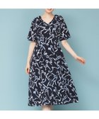 【インデックス/INDEX】の《美人百花掲載》リボン柄タックスリーブワンピース【洗濯機洗い可/イージーアイロン】 ネイビー|ID: prp329100004811693 ipo3291000000034928202