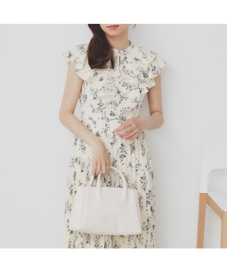 【インデックス/INDEX】の《美人百花掲載》フリルプリーツ花柄ワンピース【洗濯機洗い可/イージーアイロン/防シワ】 インテリア・キッズ・メンズ・レディースファッション・服の通販 founy(ファニー) 　雑誌掲載アイテム　Magazine Picks & Fashion Features　ファッション雑誌　Fashion Magazines　ビジンヒャッカ　美人百花　ファッション　Fashion　レディースファッション　Fashion for Women　ワンピース　Dresses　エレガント 上品　Elegant　カーディガン　Cardigan, Knitwear　切替　Switching, Contrast Panel　サンダル　Sandals, Summer Shoes　ジャケット　Jacket, Outerwear　スマート　Smart, Elegant　雑誌　Magazine, Fashion Magazine　フラワー　Flower, Floral　フリル　Frill, Ruffle　プリント　Print, Printed Pattern　プリーツ　Pleats, Pleated　ポケット　Pocket, Pocket Detail　6月号　June Issue, Jun. Edition　ライトイエロー|ID: prp329100004811775 ipo3291000000034929078