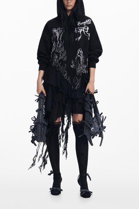 【デシグアル/Desigual】の【Desigual*Maria Escote】レースアップリケアシンメトリーフーディーワンピース 人気、トレンドファッション・服の通販 founy(ファニー) ファッション Fashion レディースファッション Fashion for Women ワンピース Dresses |ID:prp329100004811914