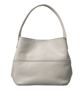 【ヒロフ/HIROFU】の【チッチョーネ】レザートートバッグ M 本革(商品番号 P25-20104) 人気、トレンドファッション・服の通販 founy(ファニー) ファッション Fashion レディースファッション Fashion for Women バッグ Bags イタリア Italy コンパクト Compact, Small Size シンプル Simple, Minimal 財布 Wallet, Purse パッチ Patch, Appliqué フォルム Silhouette, Form ポケット Pocket, Pocket Detail マグネット Magnet, Magnetic Closure メタル Metal, Metal Parts おすすめ Recommended / Our Picks エレガント 上品 Elegant |ID:prp329100004812057