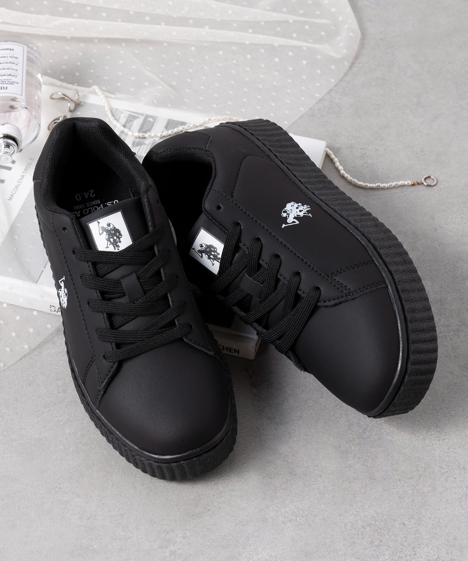 【セットアップセブン/SETUP7】のU.S. POLO ASSN./ボリュームソール ワンポイント スニーカー ポロ インテリア・キッズ・メンズ・レディースファッション・服の通販 founy(ファニー) 　ファッション　Fashion　レディースファッション　Fashion for Women　厚底　Platform Shoes　腕時計　Wristwatch　クッション　Cushion, Throw Pillow　スニーカー　Sneakers, Trainers　スラックス　Slacks, Dress Pants　ソックス　Socks, Hosiery　ダウン　Down, Puffer　デニム　Denim, Jeans Material　バルーン　Balloon, Balloon Silhouette　フェミニン　Feminine, Girly　ベーシック　Basic, Essential　ミニスカート　Mini Skirt, Short Skirt　ワンポイント　One Point, Statement Accent　再入荷　Restock / Back in Stock　おすすめ　Recommended / Our Picks　エレガント 上品　Elegant　BLK|ID: prp329100004812068 ipo3291000000034932319