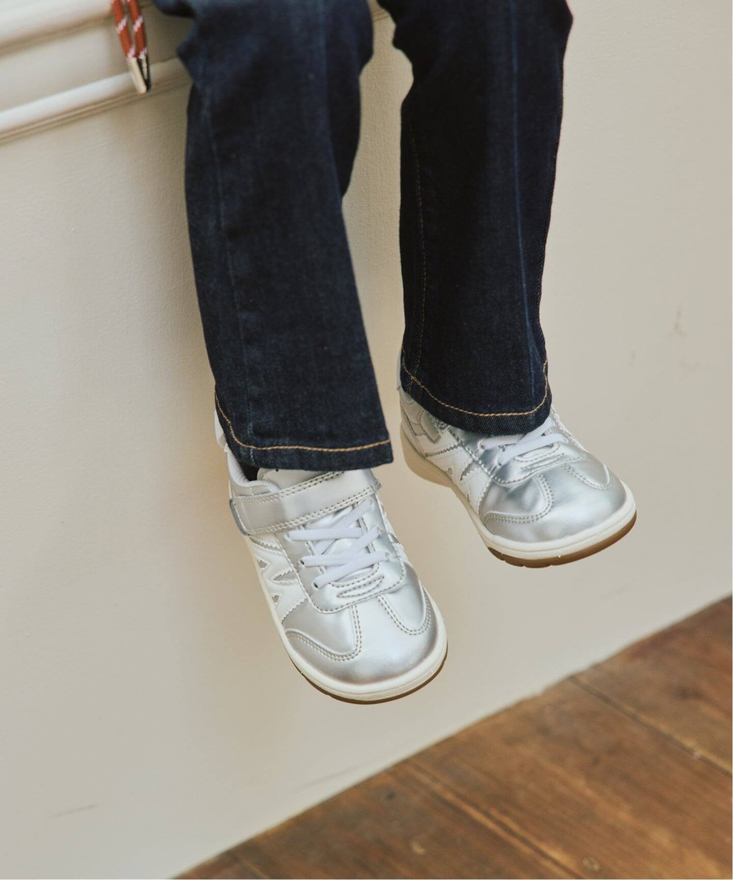 【イエナアンファン/IENA ENFANT / KIDS】の【IFME/イフミー】別注スニーカー kids(15cm-21.5cm) 人気、トレンドファッション・服の通販 founy(ファニー) 　ファッション　Fashion　キッズファッション　Fashion for Kids　クッション　Cushion, Throw Pillow　コラボ　Collaboration, Collab　シューズ　Shoes, Footwear　シルバー　Silver, Metallic Silver　スタイリッシュ　Stylish, Fashionable　スニーカー　Sneakers, Trainers　スマート　Smart, Elegant　トレンド　Trend, Trending Now　ドット　Polka Dot, Dot Pattern　プリント　Print, Printed Pattern　ベビー　Baby, Babywear　別注　Limited Edition, Custom Order　再入荷　Restock / Back in Stock　 other-1|ID: prp329100004812087 ipo3291000000034932503