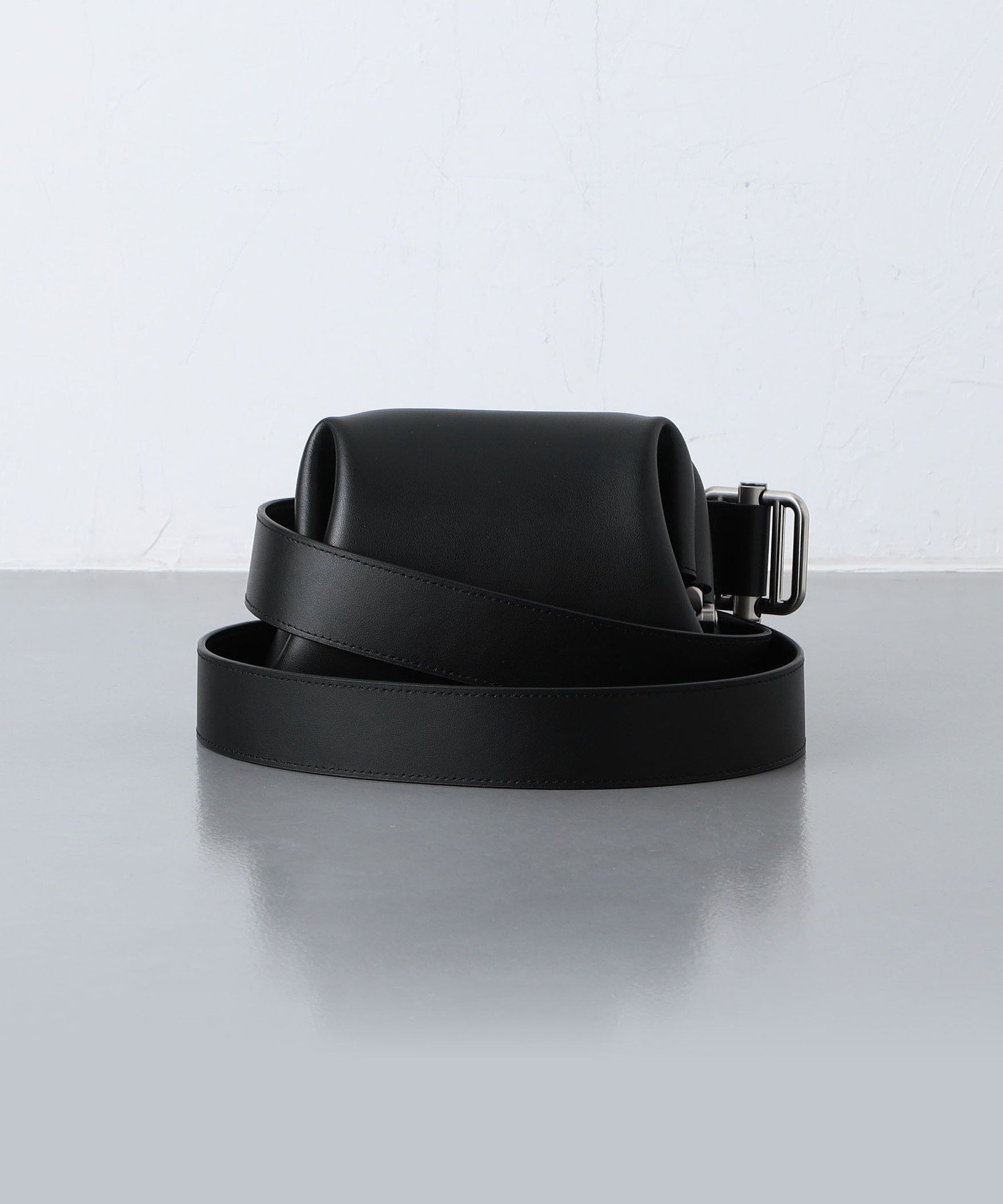 【ユナイテッドアローズ/UNITED ARROWS】のOSOI PECAN BROT バッグ インテリア・キッズ・メンズ・レディースファッション・服の通販 founy(ファニー) 　ファッション　Fashion　レディースファッション　Fashion for Women　バッグ　Bags　人気　Popular, Best Seller　フォルム　Silhouette, Form　BLACK|ID: prp329100004812114 ipo3291000000034932714