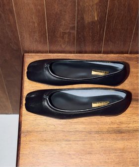 【ル タロン/Le Talon】の《追加》GRISEレザースクエアプリーツフラット 人気、トレンドファッション・服の通販 founy(ファニー) ファッション Fashion レディースファッション Fashion for Women シューズ Shoes, Footwear シンプル Simple, Minimal バランス Balance, Style Balance フラット Flat, Flat Shoes プリーツ Pleats, Pleated リボン Ribbon, Bow |ID:prp329100004812249