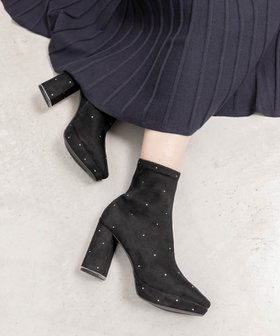 【ランダ/RANDA】のストーンデザインストレッチショートブーツ 人気、トレンドファッション・服の通販 founy(ファニー) ファッション Fashion レディースファッション Fashion for Women クッション Cushion, Throw Pillow ストレッチ Stretch, Stretchy Fabric ストーン Stone, Gem-Like タイツ Tights, Legwear フィット Fit, Slim Fit |ID:prp329100004812268