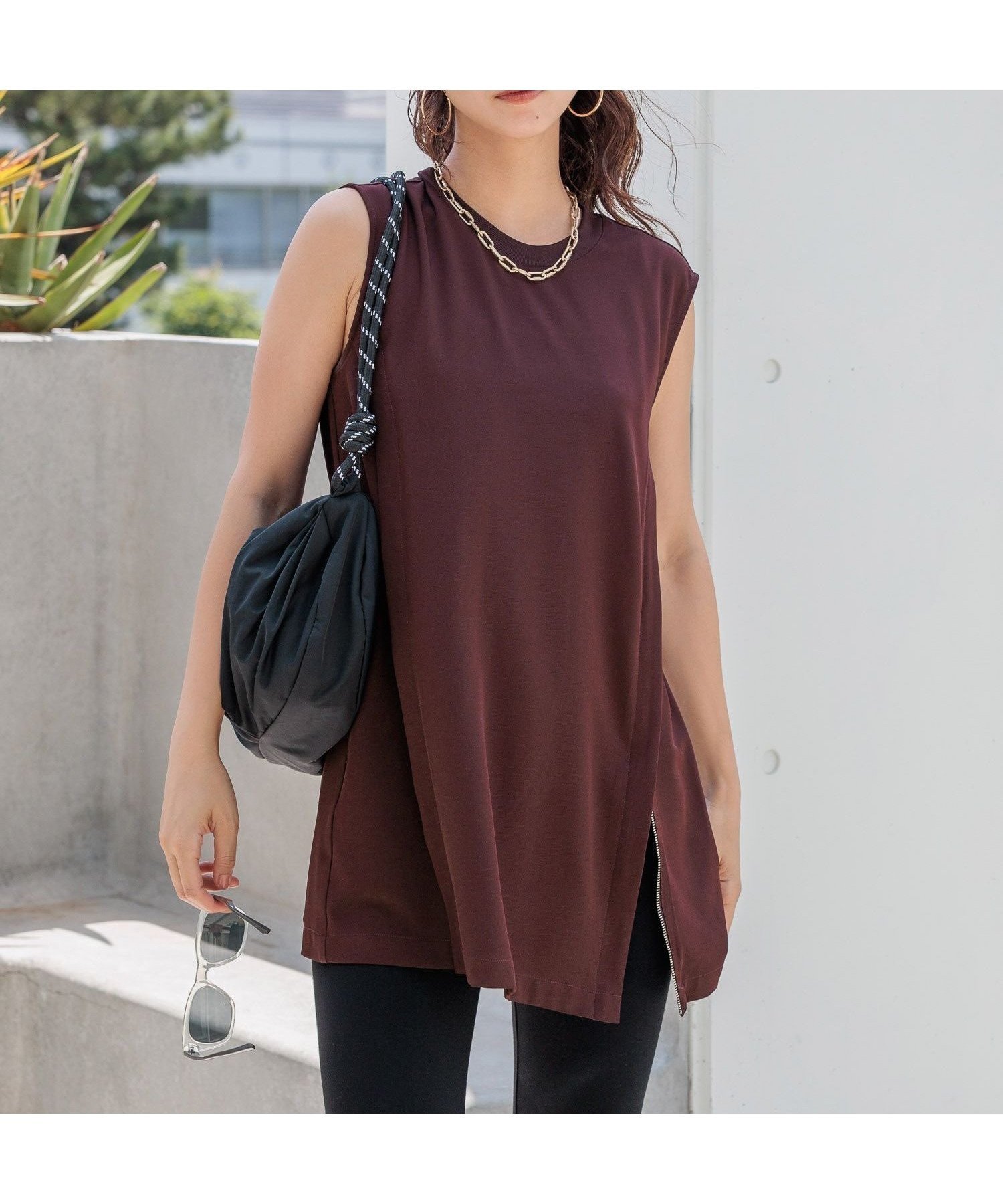 【ベイフロー/BAYFLOW】の【HEREIAM】イージーツイルノースリーブチュニック インテリア・キッズ・メンズ・レディースファッション・服の通販 founy(ファニー) 　ファッション　Fashion　レディースファッション　Fashion for Women　トップス・カットソー　Cut & Sew Tops　キャミソール&ノースリーブ　Camisoles & Sleeveless Tops　切替　Switching, Contrast Panel　ジップ　Zip, Zipper　ストレッチ　Stretch, Stretchy Fabric　ストレート　Straight, Straight Cut　セットアップ　Set-Up, Coordinated Outfit　チュニック　Tunic, Long Top　トレンド　Trend, Trending Now　ポケット　Pocket, Pocket Detail　レギンス　Leggings, Stretch Pants　ワイド　Wide, Wide Fit　おすすめ　Recommended / Our Picks　夏　Summer　バーガンディー39|ID: prp329100004812323 ipo3291000000034934495