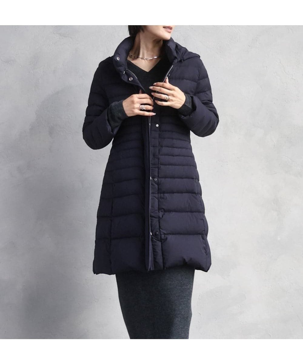 【ミッシェルクラン/MICHEL KLEIN】の定番人気 2WAYストレッチダウンミドルコート 人気、トレンドファッション・服の通販 founy(ファニー) 　ファッション　Fashion　レディースファッション　Fashion for Women　アウター　Coat / Outerwear Collection　コート・ロングコート・ピーコート　Long Coats, Peacoats & More　グラデーション　Gradient, Ombre　軽量　Lightweight, Ultra Light　ショート　Short, Short Length　シンプル　Simple, Minimal　ジャケット　Jacket, Outerwear　スタイリッシュ　Stylish, Fashionable　ストレッチ　Stretch, Stretchy Fabric　ダウン　Down, Puffer　トレンド　Trend, Trending Now　定番　Standard, Basic Item　人気　Popular, Best Seller　バランス　Balance, Style Balance　ベーシック　Basic, Essential　ポケット　Pocket, Pocket Detail　ミドル　Middle Length, Mid Height　メタル　Metal, Metal Parts　再入荷　Restock / Back in Stock　おすすめ　Recommended / Our Picks　ビジネス 仕事 通勤　Business / Work / Commuting　 other-1|ID: prp329100004812418 ipo3291000000034935231