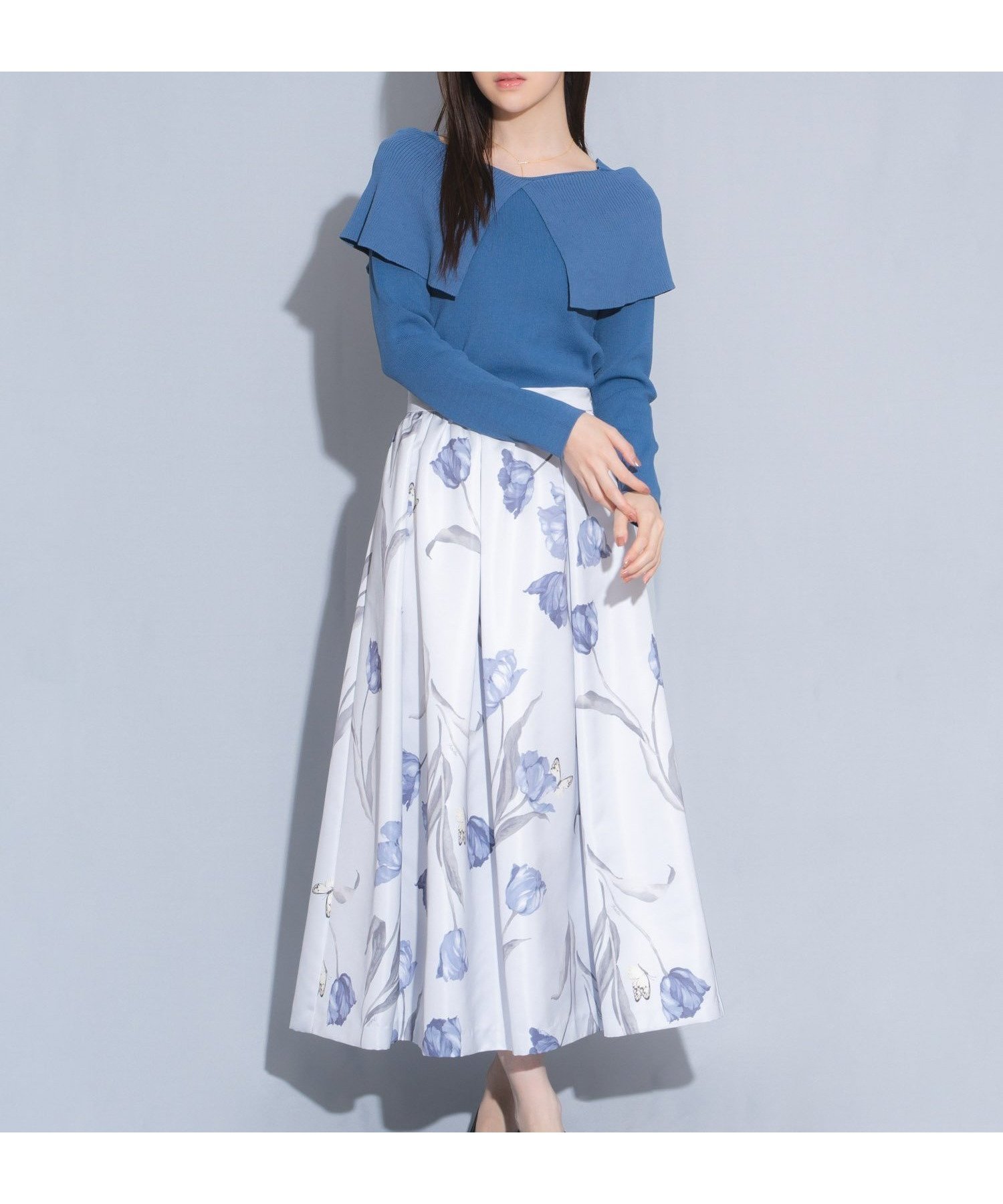 【ノエラ/Noela】のチューリッププリントフレアスカート インテリア・キッズ・メンズ・レディースファッション・服の通販 founy(ファニー) 　ファッション　Fashion　レディースファッション　Fashion for Women　スカート　Skirts　Aライン・フレアスカート　A-Line & Flared Skirts　イエロー　Yellow　サテン　Satin, Glossy Fabric　チューリップ　Tube, Tube Top　トレンド　Trend, Trending Now　フレア　Flare, Flared　ポケット　Pocket, Pocket Detail　モノトーン　Monotone, Black and White　エレガント 上品　Elegant　ブルー|ID: prp329100004812475 ipo3291000000034935715