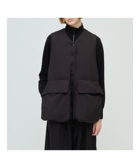 【マーコート/MARcourt】のmizuiro ind ダウンベスト 人気、トレンドファッション・服の通販 founy(ファニー) ファッション Fashion レディースファッション Fashion for Women アウター Coat / Outerwear Collection トップス・カットソー Cut & Sew Tops ベスト&ジレ / 重ね着スタイル Vests & Gilets インナー Innerwear スポーティ Sporty, Casual Athletic ダウン Down, Puffer ノースリーブ Sleeveless, No-Sleeve フロント Front, Front Design ベスト Vest, Waistcoat ポケット Pocket, Pocket Detail 無地 Plain, Solid Color |ID:prp329100004812588