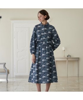 【ローラアシュレイ/LAURA ASHLEY】の【WEB限定/M-LL3サイズ/コットン100%/上下セット/袖口ゴムで袖丈調節可】スワンズ柄 セットアップ 人気、トレンドファッション・服の通販 founy(ファニー) ファッション Fashion レディースファッション Fashion for Women トップス・カットソー Cut & Sew Tops アンティーク Antique-Inspired 秋 Autumn コンパクト Compact, Small Size スマート Smart, Elegant セットアップ Set-Up, Coordinated Outfit フレア Flare, Flared ポケット Pocket, Pocket Detail 羽織 Haori, Light Jacket 夏 Summer |ID:prp329100004812607