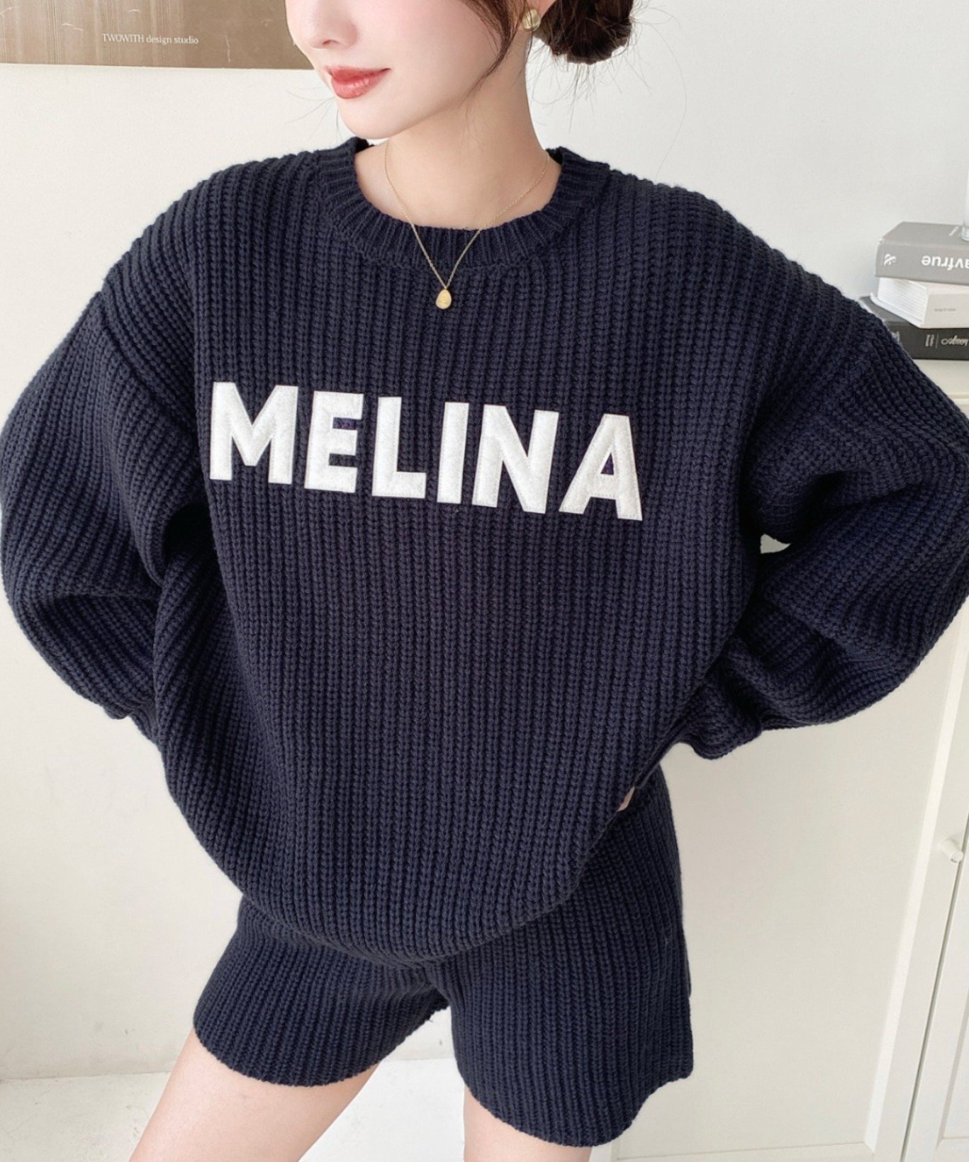 【モーメントプラス/moment+ / MEN】のフェルトワッペンロゴニットプルオーバー ショートパンツセットアップニット インテリア・キッズ・メンズ・レディースファッション・服の通販 founy(ファニー) 　ファッション　Fashion　メンズファッション　Fashion for Men　トップス・カットソー　Cut & Sew Tops　ニット・セーター / 定番トップス　Knit Tops & Sweaters　ボトムス　Bottoms　ハーフパンツ・ショートパンツ　Shorts & Half Pants　アクリル　Acrylic Material　ショート　Short, Short Length　シンプル　Simple, Minimal　スニーカー　Sneakers, Trainers　セットアップ　Set-Up, Coordinated Outfit　トレンド　Trend, Trending Now　フェルト　Felt, Felt Fabric　ベーシック　Basic, Essential　リラックス　Relax, Relaxed Fit　再入荷　Restock / Back in Stock　プチプライス・低価格　Affordable / Budget Price　おすすめ　Recommended / Our Picks　ネイビー|ID: prp329100004812638 ipo3291000000034937280