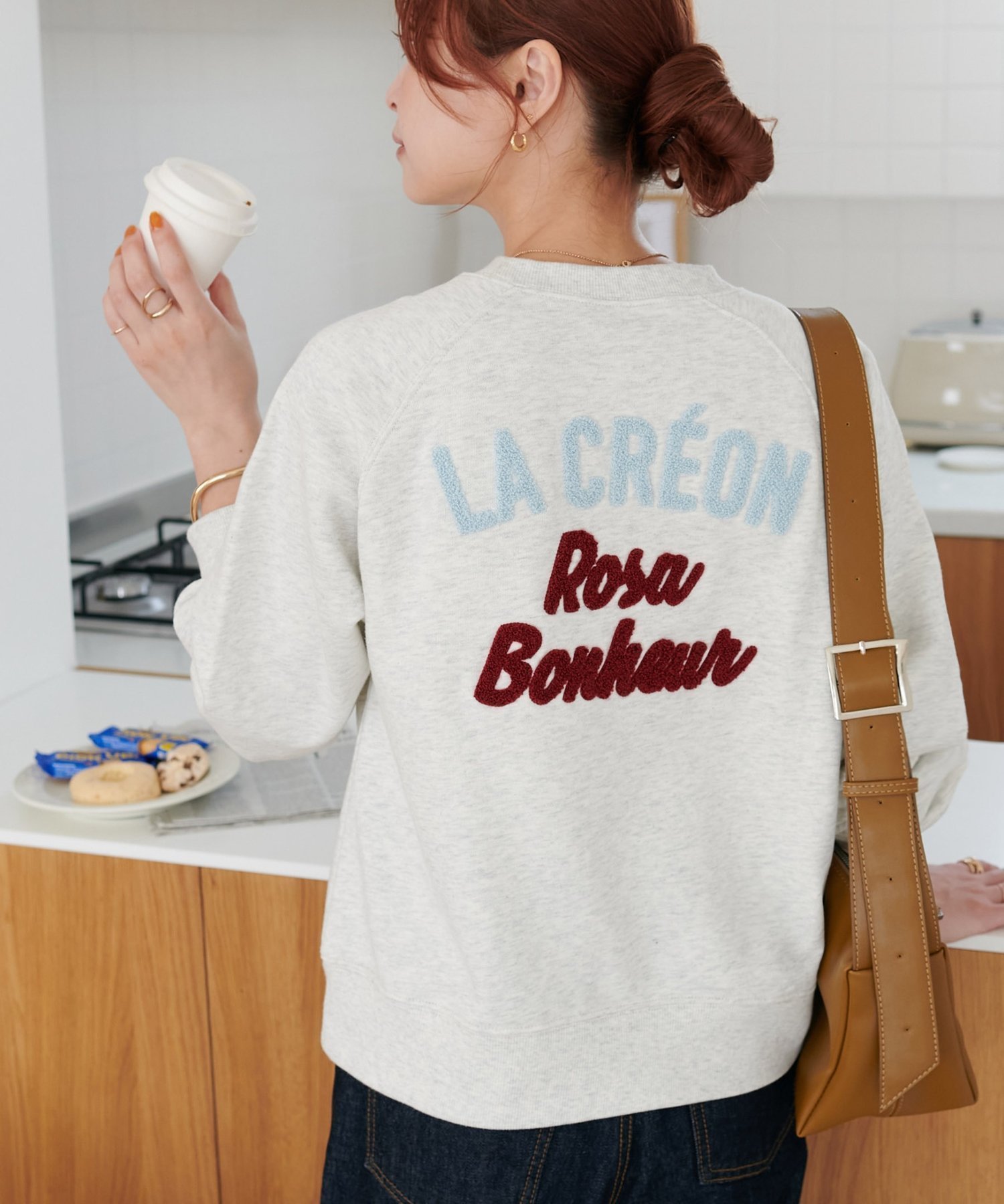 【ディスコート/Discoat】の【WEB限定】サガラバックロゴスウェット 人気、トレンドファッション・服の通販 founy(ファニー) 　ファッション　Fashion　レディースファッション　Fashion for Women　トップス・カットソー　Cut & Sew Tops　レディースパーカー・カジュアルフーディー　Casual Hoodies & Sweatshirts　スウェット・クルーネックトップス　Sweatshirts & Crewnecks / Relaxed Fit Sweat Tops　バッグ　Bags　おすすめ　Recommended / Our Picks　インナー　Innerwear　コンパクト　Compact, Small Size　スウェット / スエット　Sweatshirt, Sweatwear　プリント　Print, Printed Pattern　ロング　Long, Long-Length　 other-1|ID: prp329100004812718 ipo3291000000034938121