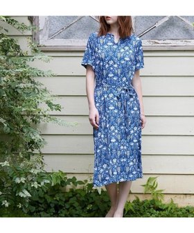 【ローラアシュレイ/LAURA ASHLEY】の【WEB限定/M~LL3サイズ/ジャージ素材】パルテール柄 ワンピース 人気、トレンドファッション・服の通販 founy(ファニー) ファッション Fashion レディースファッション Fashion for Women ワンピース Dresses エレガント 上品 Elegant スキッパー Skipper, Open Collar スマート Smart, Elegant ハンド Hand, Handmade パターン Pattern, Design Print ポケット Pocket, Pocket Detail モダン Modern, Contemporary 半袖 Short Sleeve, Half Sleeve 春 Spring |ID:prp329100004812791