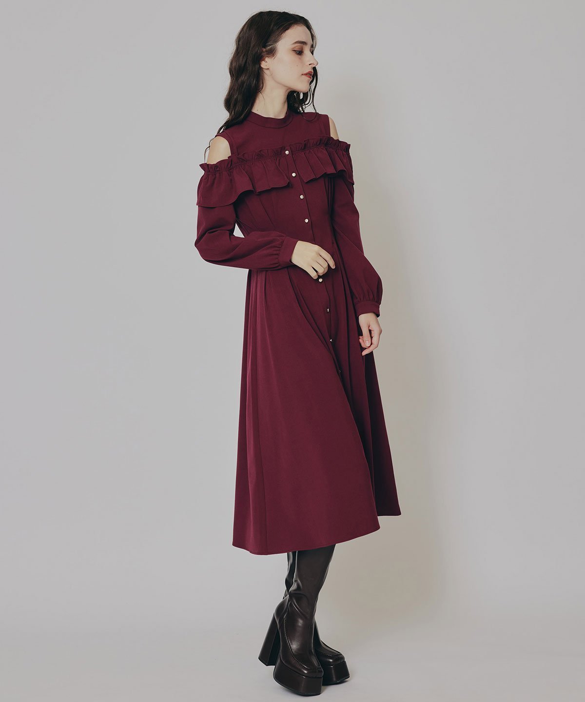 【レディアゼル/REDYAZEL】のオープンショルダーフリルワンピース インテリア・キッズ・メンズ・レディースファッション・服の通販 founy(ファニー) 　ファッション　Fashion　レディースファッション　Fashion for Women　ワンピース　Dresses　おすすめ　Recommended / Our Picks　クラシカル　Classical, Vintage-Inspired　ショルダー　Shoulder, Shoulder Strap　スタンド　Stand Collar, Upright Stand　トレンド　Trend, Trending Now　バランス　Balance, Style Balance　フリル　Frill, Ruffle　フレア　Flare, Flared　A/W・秋冬　Autumn/Winter　ボルドー|ID: prp329100004812825 ipo3291000000034939157