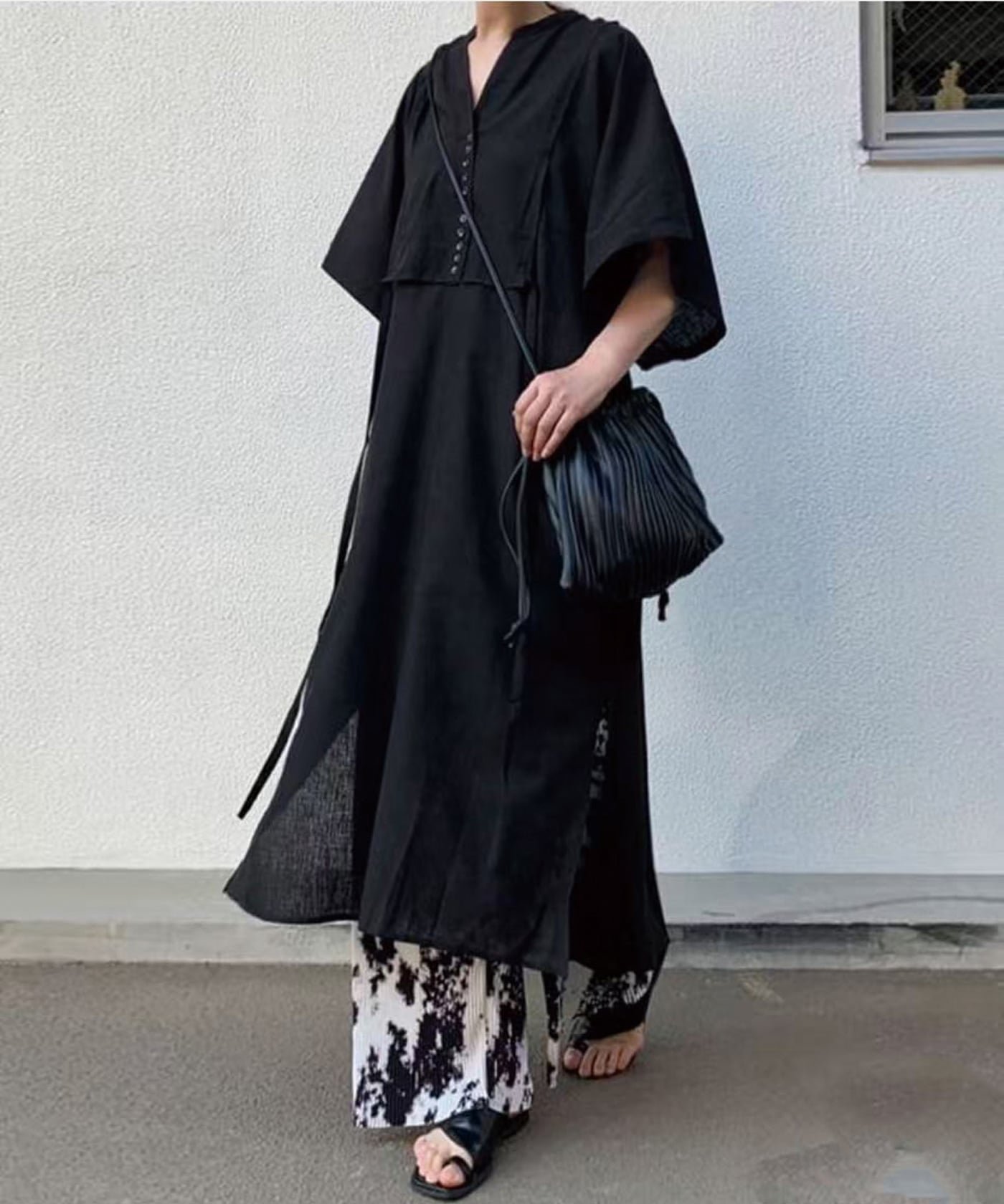 【コーナーズ/CORNERS】のスラブジョーゼットカフタンシャツワンピース インテリア・キッズ・メンズ・レディースファッション・服の通販 founy(ファニー) 　ファッション　Fashion　レディースファッション　Fashion for Women　ワンピース　Dresses　シャツワンピース / 1枚で着映えコーデ　Shirt Dresses　ジョーゼット　Georgette, Semi-Sheer Fabric　スキッパー　Skipper, Open Collar　スリット　Slit, Slit Detail　ロング　Long, Long-Length　半袖　Short Sleeve, Half Sleeve　夏　Summer　定番　Standard, Basic Item　ブラック|ID: prp329100004812827 ipo3291000000034939164