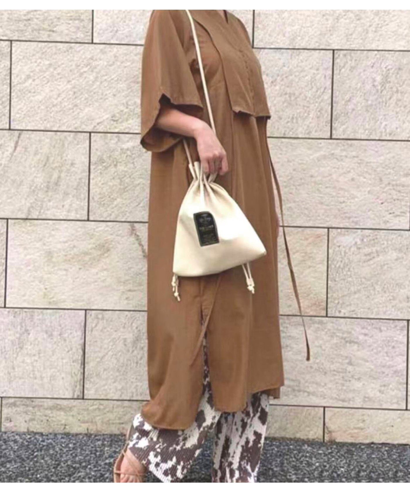 【コーナーズ/CORNERS】のスラブジョーゼットカフタンシャツワンピース インテリア・キッズ・メンズ・レディースファッション・服の通販 founy(ファニー) 　ファッション　Fashion　レディースファッション　Fashion for Women　ワンピース　Dresses　シャツワンピース / 1枚で着映えコーデ　Shirt Dresses　ジョーゼット　Georgette, Semi-Sheer Fabric　スキッパー　Skipper, Open Collar　スリット　Slit, Slit Detail　ロング　Long, Long-Length　半袖　Short Sleeve, Half Sleeve　夏　Summer　定番　Standard, Basic Item　キャメル|ID: prp329100004812827 ipo3291000000034939165