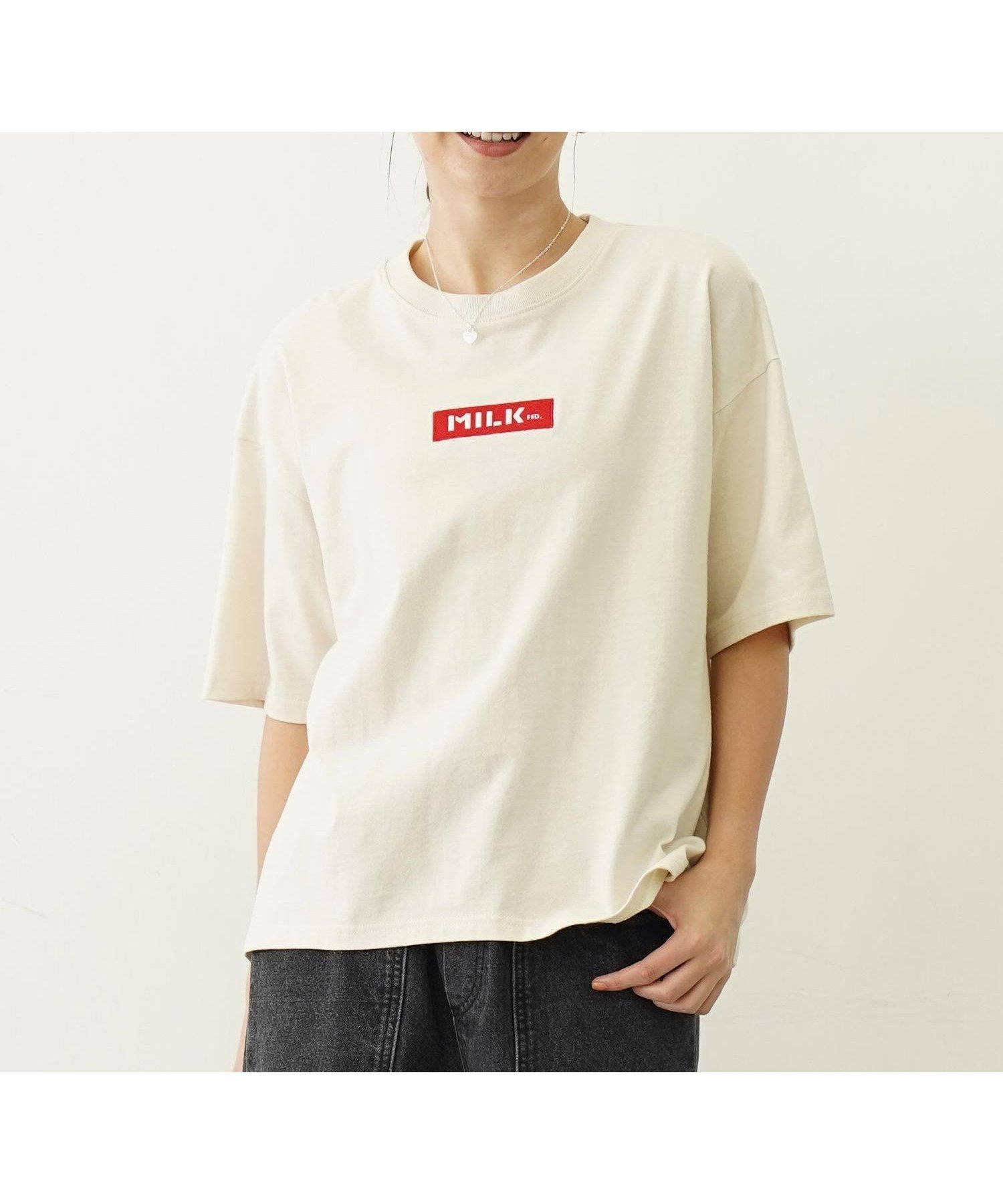 【ミルクフェド/MILKFED.】のEMBROIDERY BAR WIDE S/S TEE MILKFED. インテリア・キッズ・メンズ・レディースファッション・服の通販 founy(ファニー) 　ファッション　Fashion　レディースファッション　Fashion for Women　おすすめ　Recommended / Our Picks　フロント　Front, Front Design　ベーシック　Basic, Essential　人気　Popular, Best Seller　半袖　Short Sleeve, Half Sleeve　夏　Summer　S/S・春夏　SS, Spring/Summer, Warm Season　OFF WHITE|ID: prp329100004812957 ipo3291000000034943217