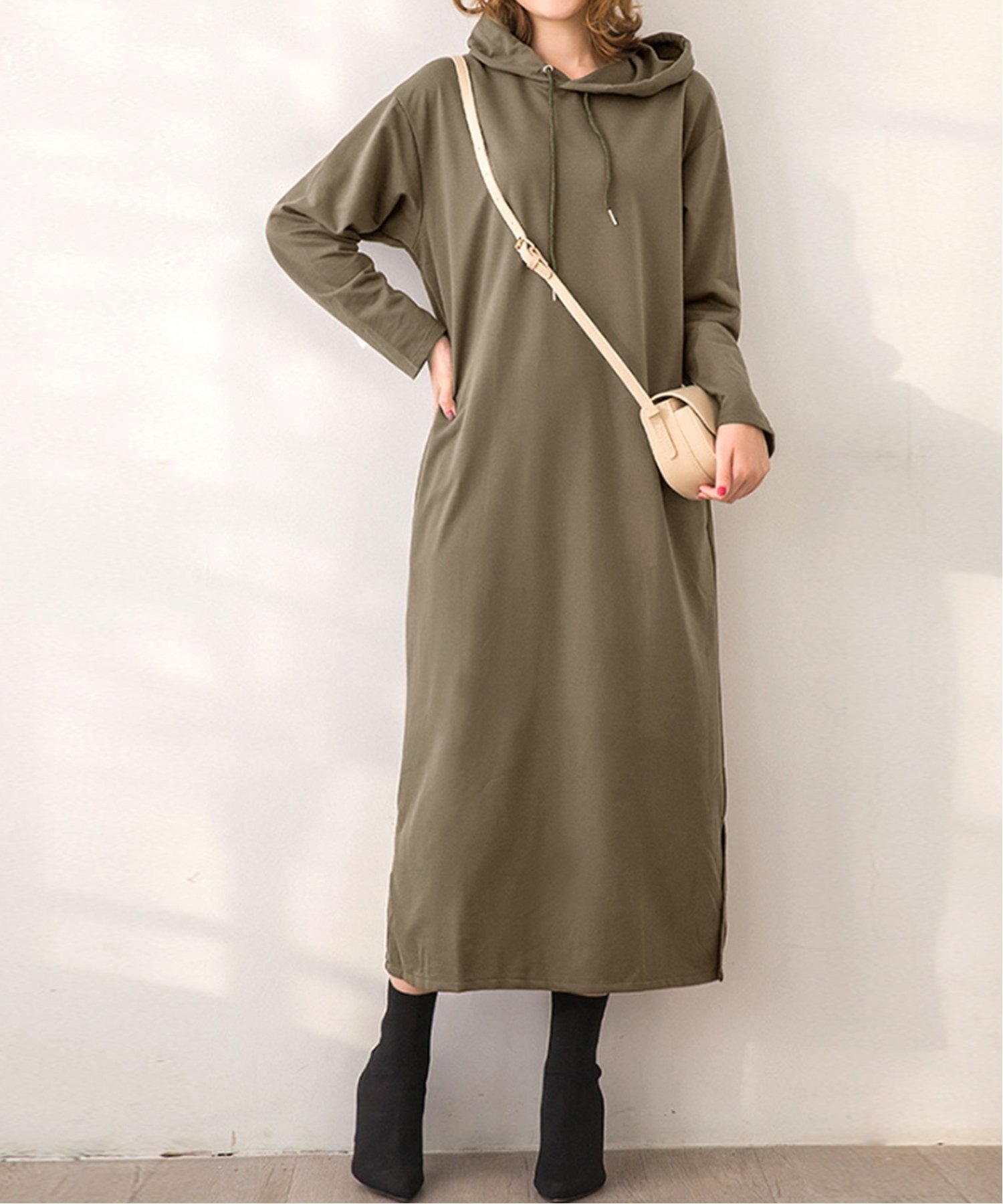 【アミュレット/Amulet】の【Amulet】パーカーワンピース インテリア・キッズ・メンズ・レディースファッション・服の通販 founy(ファニー) 　ファッション　Fashion　レディースファッション　Fashion for Women　ワンピース　Dresses　ジャケット　Jacket, Outerwear　スリット　Slit, Slit Detail　パーカー　Hoodie, Parka　ロング　Long, Long-Length　カーキ|ID: prp329100004812964 ipo3291000000034943382