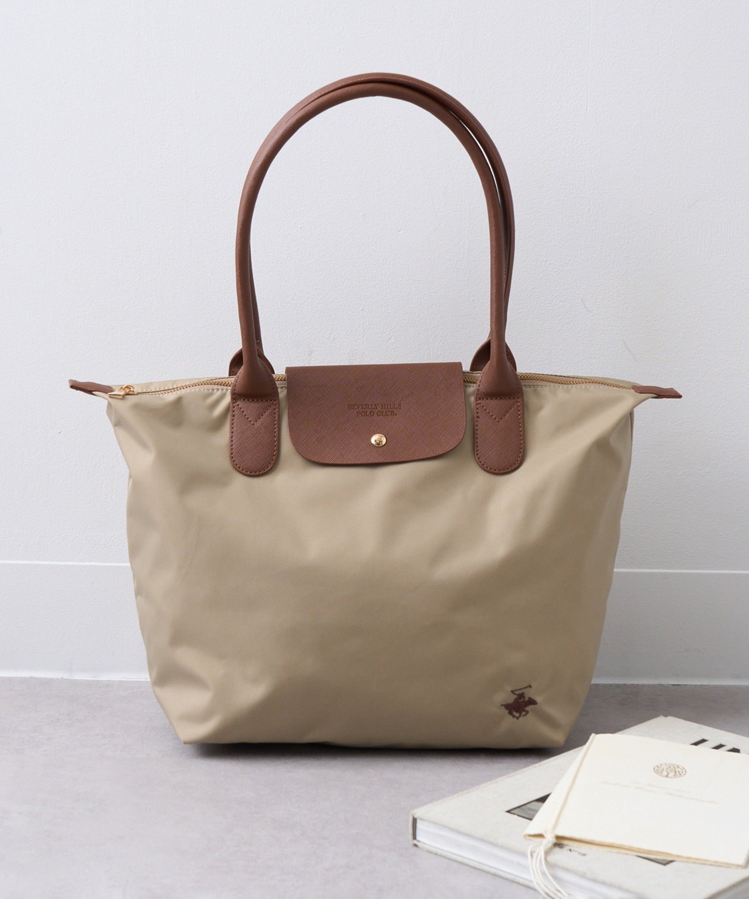 【セットアップセブン/SETUP7】のBEVERLY HILLS POLO CLUB/【別注】ナイロンPUハンドルトート 大 ポロ インテリア・キッズ・メンズ・レディースファッション・服の通販 founy(ファニー) 　ファッション　Fashion　レディースファッション　Fashion for Women　バッグ　Bags　アクセサリー　Fashion Accessories　厚底　Platform Shoes　ショルダー　Shoulder, Shoulder Strap　スキニー　Skinny, Slim Fit　スニーカー　Sneakers, Trainers　スラックス　Slacks, Dress Pants　セットアップ　Set-Up, Coordinated Outfit　ダウン　Down, Puffer　デニム　Denim, Jeans Material　トレンド　Trend, Trending Now　定番　Standard, Basic Item　ハーフ　Half, Half-Length　フォルム　Silhouette, Form　別注　Limited Edition, Custom Order　ムートン　Shearling, Mouton　ロング　Long, Long-Length　ワイド　Wide, Wide Fit　再入荷　Restock / Back in Stock　おすすめ　Recommended / Our Picks　エレガント 上品　Elegant　ビジネス 仕事 通勤　Business / Work / Commuting　BGE|ID: prp329100004813043 ipo3291000000034944355