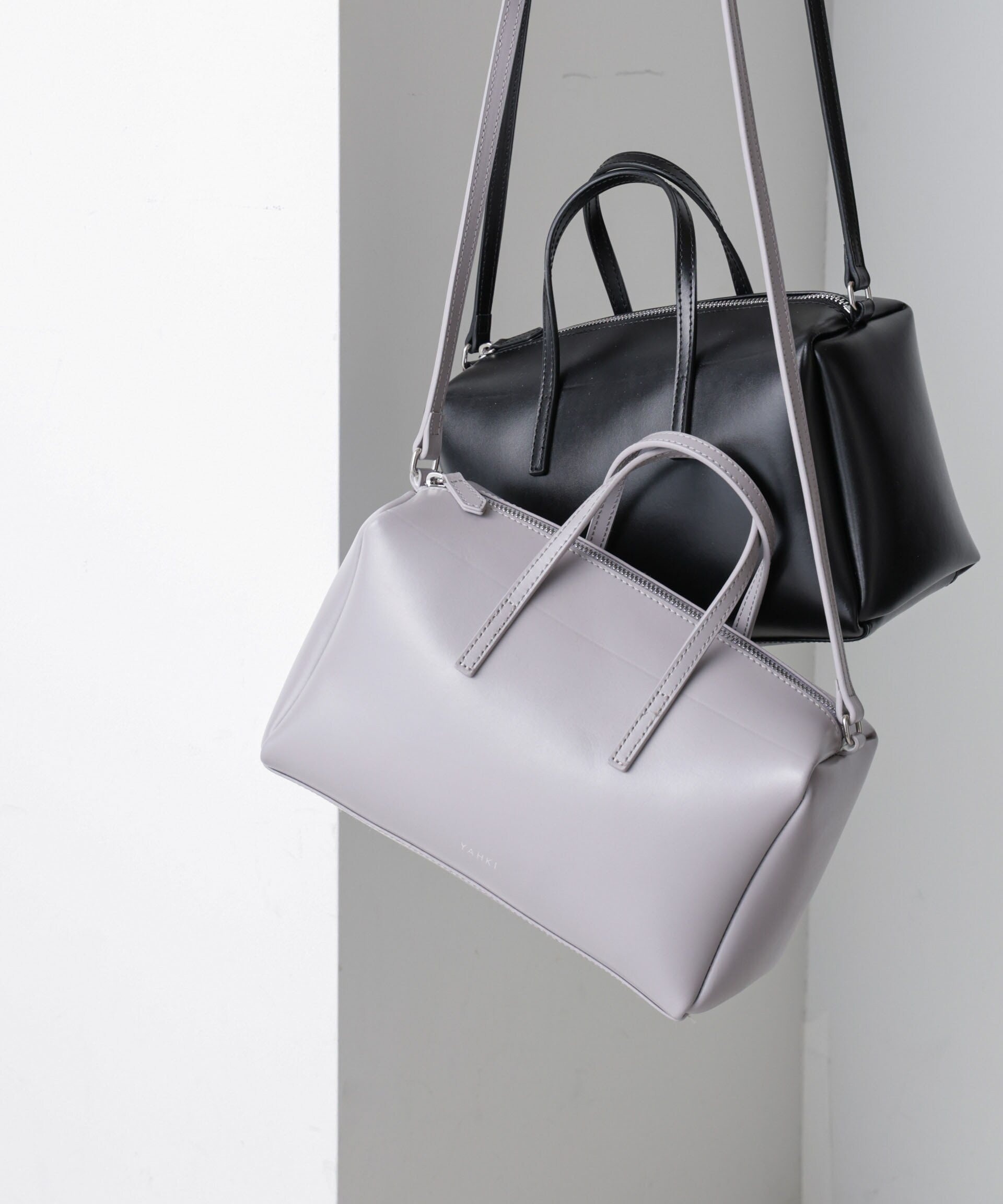 【ナノ ユニバース/nano universe】のYAHKI/W FACE 2WAYスクエアボストンバッグ インテリア・キッズ・メンズ・レディースファッション・服の通販 founy(ファニー) 　ファッション　Fashion　レディースファッション　Fashion for Women　バッグ　Bags　シンプル　Simple, Minimal　スクエア　Square, Square Shape　財布　Wallet, Purse　トレンド　Trend, Trending Now　ボストンバッグ　Boston Bag, Retro Bag　2025年　2025　2025春夏・S/S　Spring/Summer 2025 SS25　ピンクグレー3|ID: prp329100004813047 ipo3291000000034944380