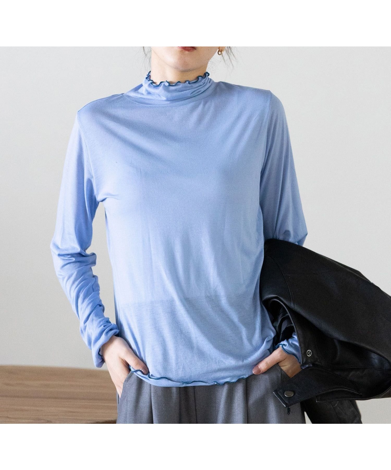 【レイジブルー/RAGEBLUE】のメロウインナーカットソー インテリア・キッズ・メンズ・レディースファッション・服の通販 founy(ファニー) 　ファッション　Fashion　レディースファッション　Fashion for Women　トップス・カットソー　Cut & Sew Tops　カットソー・ベーシックTシャツ　Cut-and-Sewn Tops / Stretch Tees & Basics　おすすめ　Recommended / Our Picks　とろみ　Fluid, Flowy Fabric　インナー　Innerwear　シアー　Sheer, See-Through　ジャケット　Jacket, Outerwear　タートルネック　Turtleneck, High Neck　トレンド　Trend, Trending Now　ビスチェ　Bustier, Corset Top　フィット　Fit, Slim Fit　ベスト　Vest, Waistcoat　防寒　Cold Protection, Winter-Ready　ライトブルー83|ID: prp329100004813072 ipo3291000000034944591