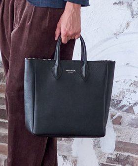 【ドレステリア/DRESSTERIOR】のスクエアシュリンクレザー トートバッグ 人気、トレンドファッション・服の通販 founy(ファニー) ファッション Fashion レディースファッション Fashion for Women バッグ Bags おすすめ Recommended / Our Picks シンプル Simple, Minimal スマート Smart, Elegant ブロード Broadcloth, Fine Cotton プリント Print, Printed Pattern ポケット Pocket, Pocket Detail マグネット Magnet, Magnetic Closure ワンポイント One Point, Statement Accent エレガント 上品 Elegant 人気 Popular, Best Seller 傘 Umbrella, Parasol |ID:prp329100004813085