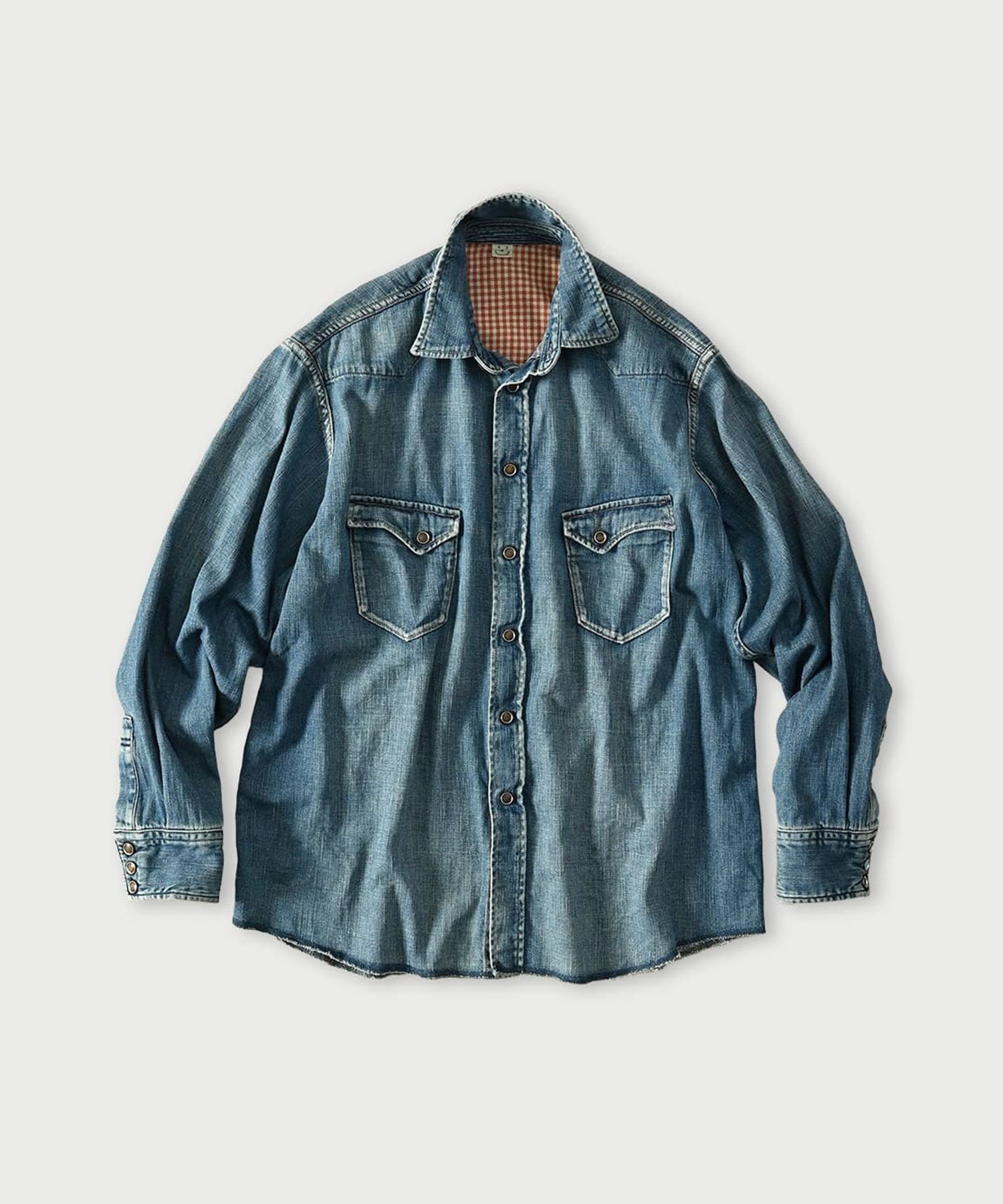 【フォーティファイブ アール/45R】の45プチデニムの908イースタンシャツ 人気、トレンドファッション・服の通販 founy(ファニー) 　ファッション　Fashion　レディースファッション　Fashion for Women　トップス・カットソー　Cut & Sew Tops　シャツ・ブラウス・オフィスカジュアル　Elegant Blouses & Button-Ups　インディゴ　Indigo Denim　グラデーション　Gradient, Ombre　ダメージ　Distressed, Destroyed　デニム　Denim, Jeans Material　フラップ　Flap, Flap Pocket　ポケット　Pocket, Pocket Detail　ヴィンテージ　Vintage Style　 other-1|ID: prp329100004813105 ipo3291000000034944956