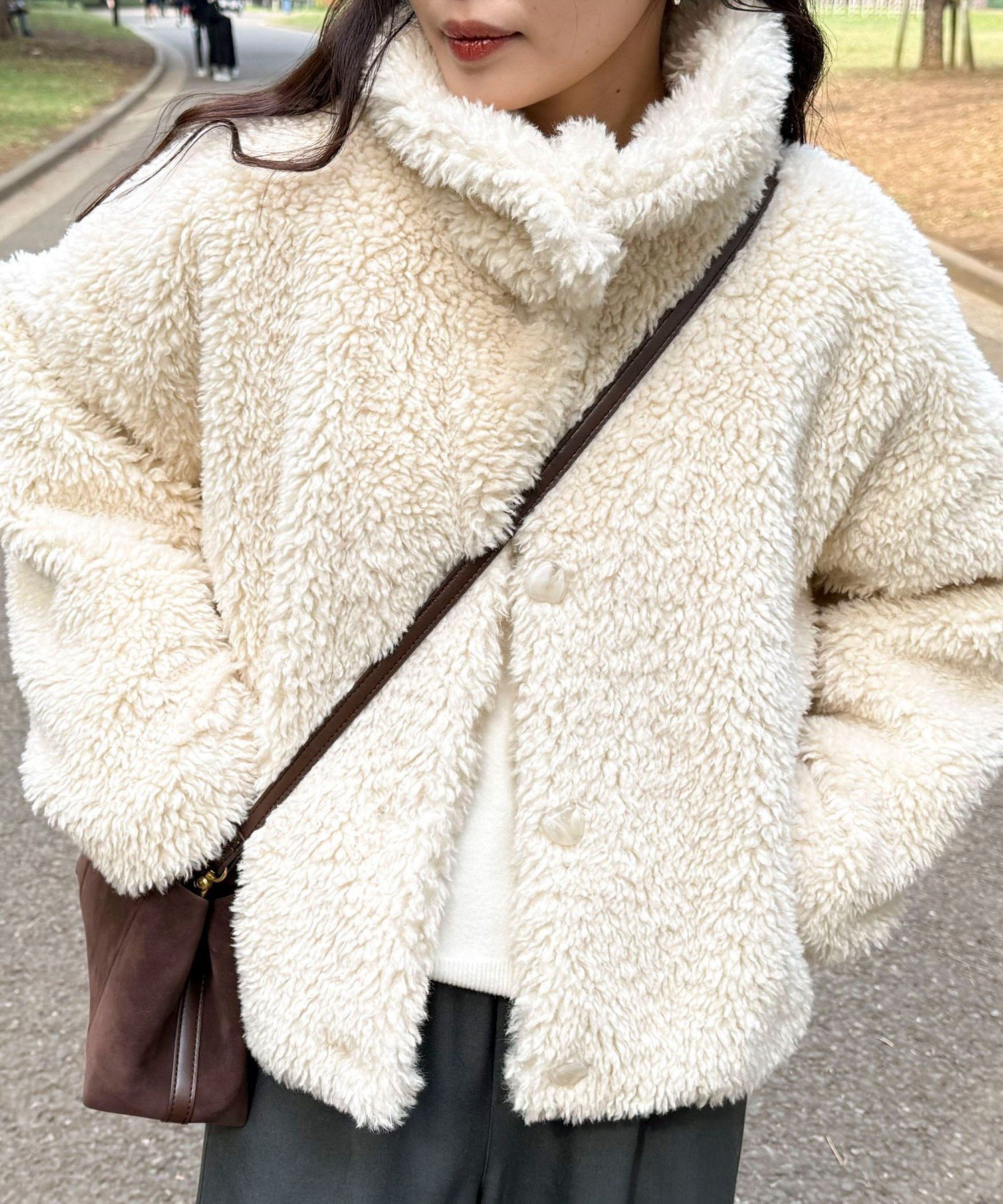 【フレディ&グロスター/FREDY&GLOSTER】のフェイクファーコート 人気、トレンドファッション・服の通販 founy(ファニー) ファッション Fashion レディースファッション Fashion for Women アウター Coat / Outerwear Collection コート・ロングコート・ピーコート Long Coats, Peacoats & More 今季 This Season, Current Season デニム Denim, Jeans Material 人気 Popular, Best Seller バランス Balance, Style Balance フェイクファー Faux Fur, Imitation Fur おすすめ Recommended / Our Picks 2025年 2025 2025-2026秋冬・A/W Autumn/Winter 2025–26 AW25–26 other-1|ID: prp329100004813175 ipo3291000000034945586