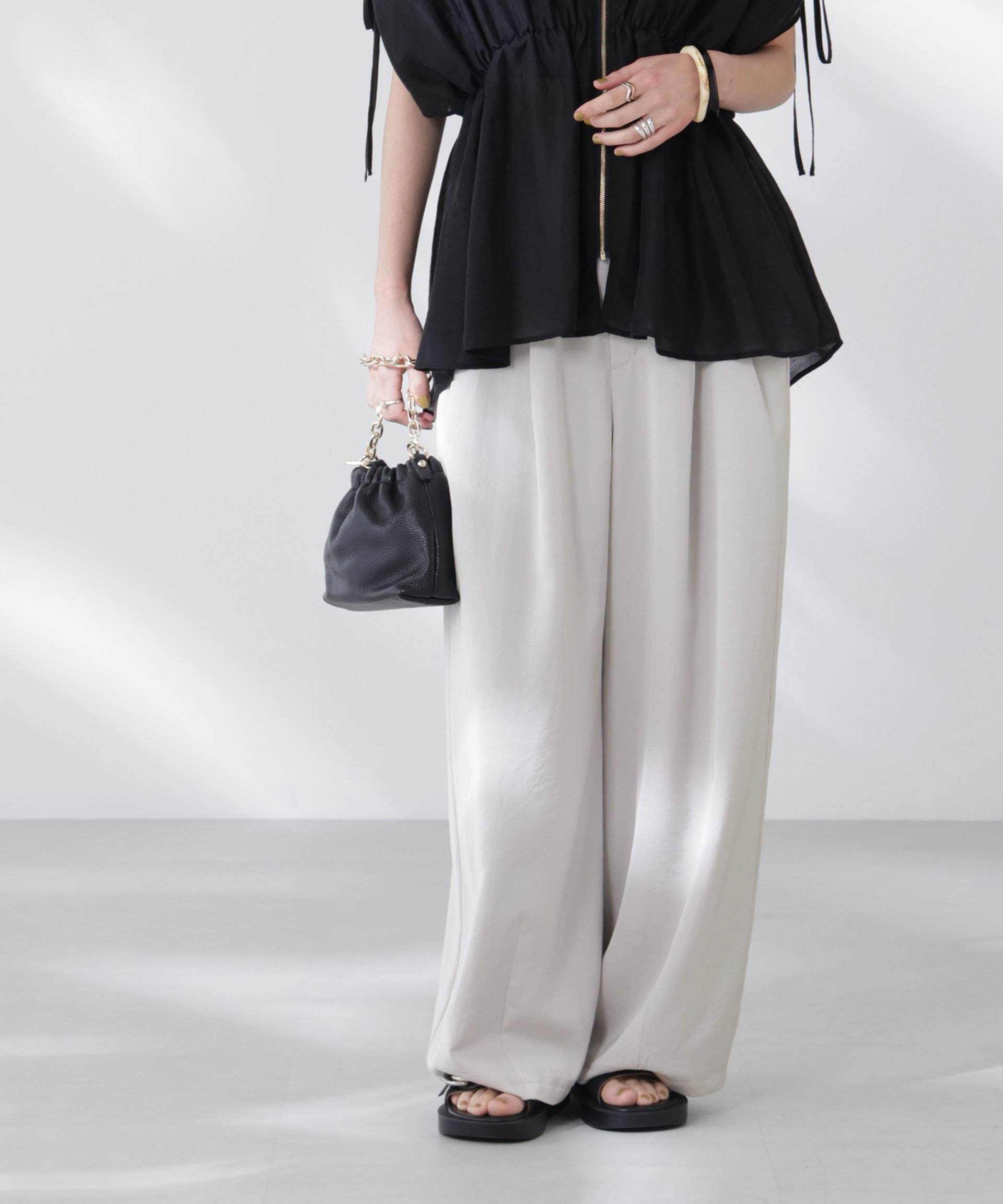 【ナノ ユニバース/nano universe】のダルサテンカーブタックパンツ インテリア・キッズ・メンズ・レディースファッション・服の通販 founy(ファニー) ファッション Fashion レディースファッション Fashion for Women パンツ Pants & Trousers ヴィンテージ Vintage Style サテン Satin, Glossy Fabric マニッシュ Mannish, Boyish ロング Long, Long-Length おすすめ Recommended / Our Picks 2025年 2025 2025-2026秋冬・A/W Autumn/Winter 2025–26 AW25–26 ライトベージュ1|ID: prp329100004813263 ipo3291000000034946352