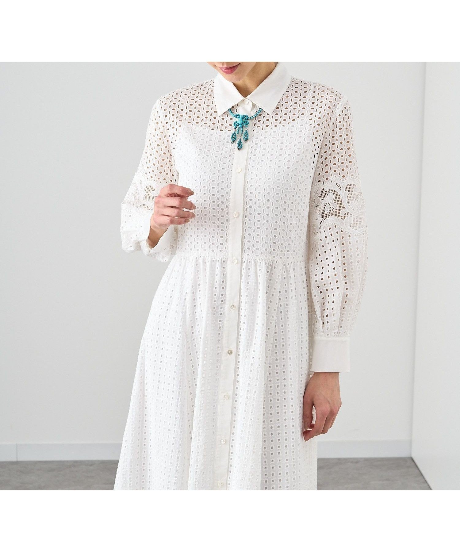 【アナイ/ANAYI】のエンブロイダリーシャツ ワンピース インテリア・キッズ・メンズ・レディースファッション・服の通販 founy(ファニー) 　ファッション　Fashion　レディースファッション　Fashion for Women　ワンピース　Dresses　シャツワンピース / 1枚で着映えコーデ　Shirt Dresses　ケミカル　Chemical, Chemical Wash　ショート　Short, Short Length　スクエア　Square, Square Shape　スマート　Smart, Elegant　ダウン　Down, Puffer　フラワー　Flower, Floral　レース　Lace, Lace Fabric　再入荷　Restock / Back in Stock　夏　Summer　S/S・春夏　SS, Spring/Summer, Warm Season　white|ID: prp329100004813370 ipo3291000000034947776