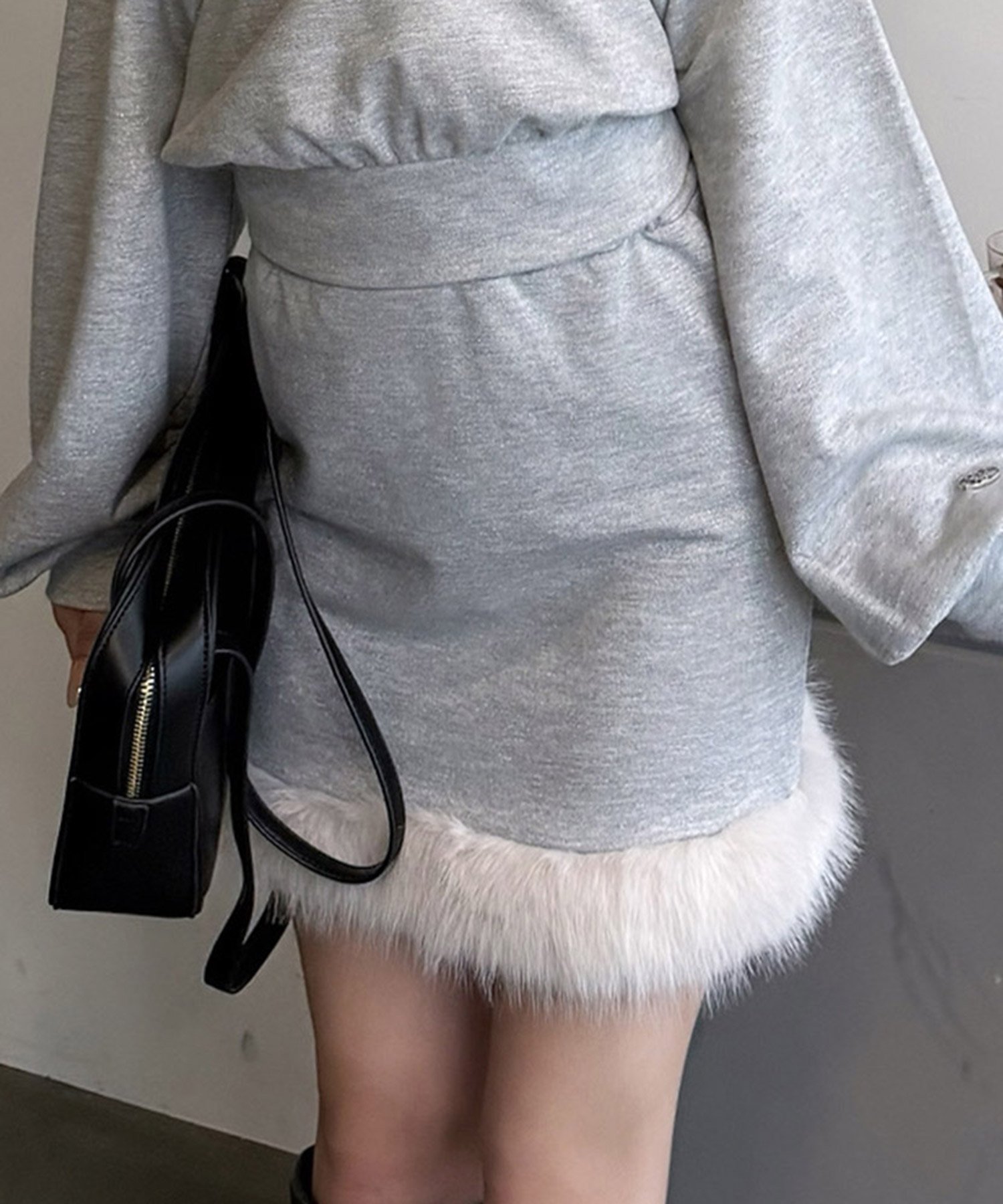 【ロイヤルパーティー/ROYAL PARTY】のファー付ラメ裏毛ミニスカート インテリア・キッズ・メンズ・レディースファッション・服の通販 founy(ファニー) 　ファッション　Fashion　レディースファッション　Fashion for Women　スカート　Skirts　ミニスカート　Mini Skirts　おすすめ　Recommended / Our Picks　セットアップ　Set-Up, Coordinated Outfit　バランス　Balance, Style Balance　ミニスカート　Mini Skirt, Short Skirt　グレー|ID: prp329100004813380 ipo3291000000034947867