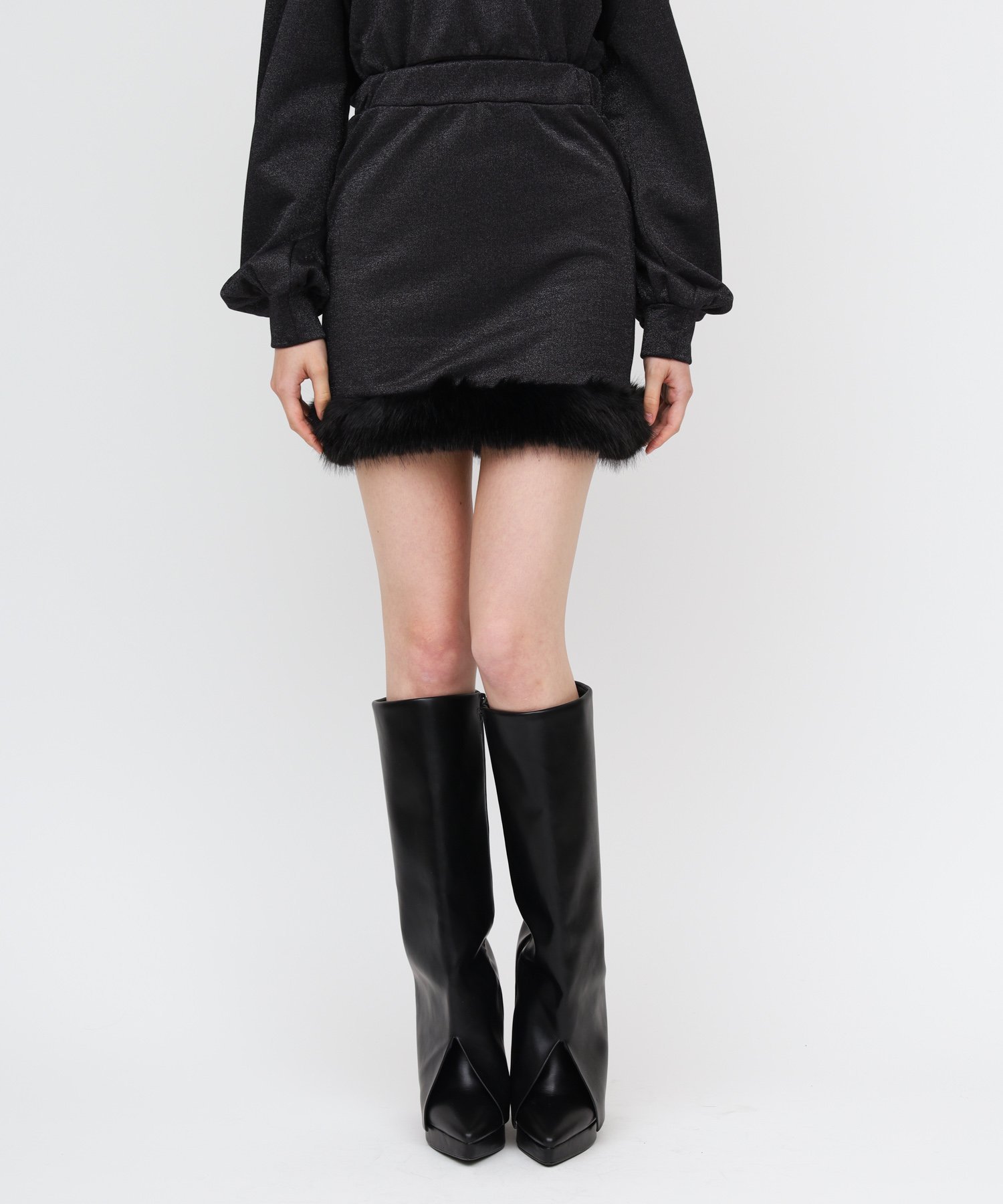 【ロイヤルパーティー/ROYAL PARTY】のファー付ラメ裏毛ミニスカート インテリア・キッズ・メンズ・レディースファッション・服の通販 founy(ファニー) 　ファッション　Fashion　レディースファッション　Fashion for Women　スカート　Skirts　ミニスカート　Mini Skirts　おすすめ　Recommended / Our Picks　セットアップ　Set-Up, Coordinated Outfit　バランス　Balance, Style Balance　ミニスカート　Mini Skirt, Short Skirt　ブラック|ID: prp329100004813380 ipo3291000000034947868