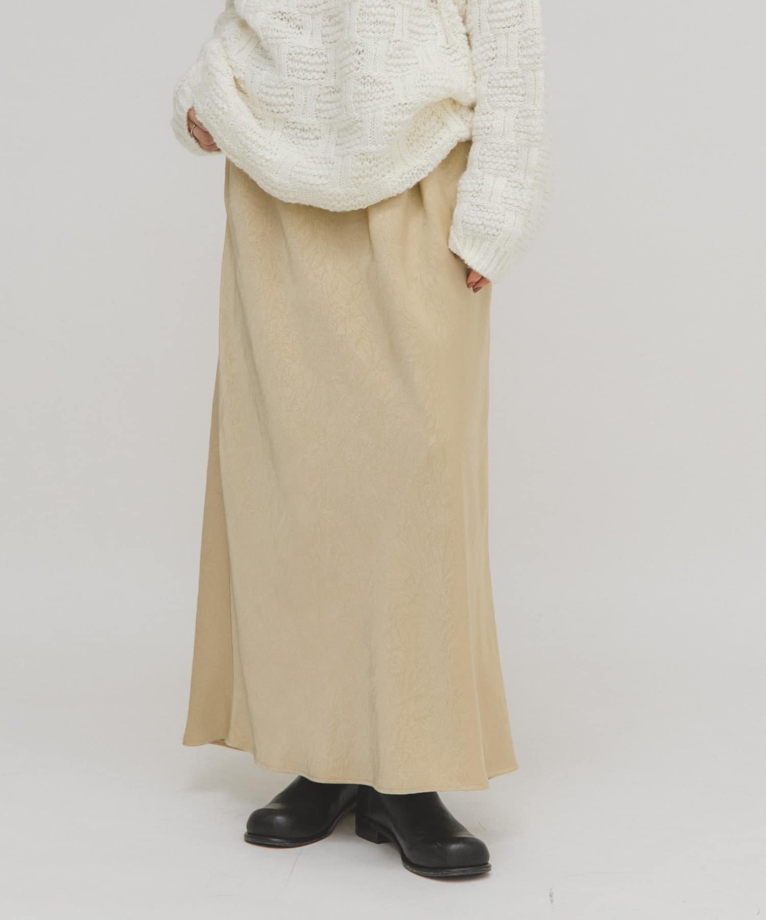 【ケービーエフ/KBF / URBAN RESEARCH】のクラッシュサテンナロースカート インテリア・キッズ・メンズ・レディースファッション・服の通販 founy(ファニー) ファッション Fashion レディースファッション Fashion for Women スカート Skirts 2025年 2025 2025-2026秋冬・A/W Autumn/Winter 2025–26 AW25–26 冬 Winter / This Winter クラッシュ Distressed, Crashed Style サテン Satin, Glossy Fabric A/W・秋冬 Autumn/Winter ベージュ|ID: prp329100004813419 ipo3291000000034948209
