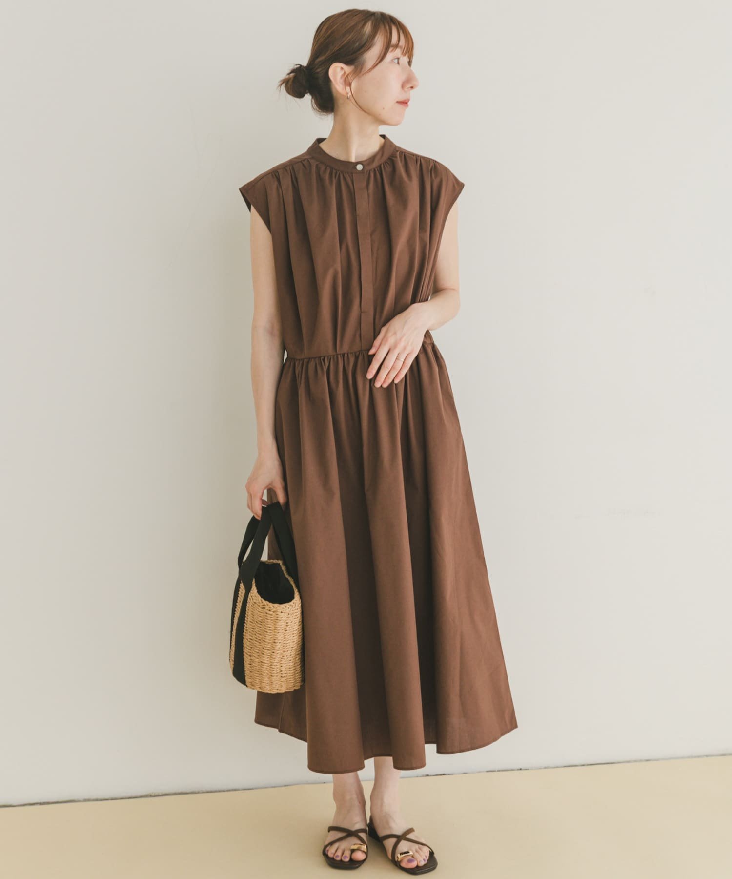 【アイテムズアーバンリサーチ/ITEMS URBAN RESEARCH】のノースリーブタックギャザーワンピース インテリア・キッズ・メンズ・レディースファッション・服の通販 founy(ファニー) 　ファッション　Fashion　レディースファッション　Fashion for Women　ワンピース　Dresses　2025年　2025　2025春夏・S/S　Spring/Summer 2025 SS25　ギャザー　Gathered, Ruffled　ノースリーブ　Sleeveless, No-Sleeve　フェミニン　Feminine, Girly　エレガント 上品　Elegant　夏　Summer　定番　Standard, Basic Item　S/S・春夏　SS, Spring/Summer, Warm Season　洗える　Machine Washable　BRN|ID: prp329100004813436 ipo3291000000034948418